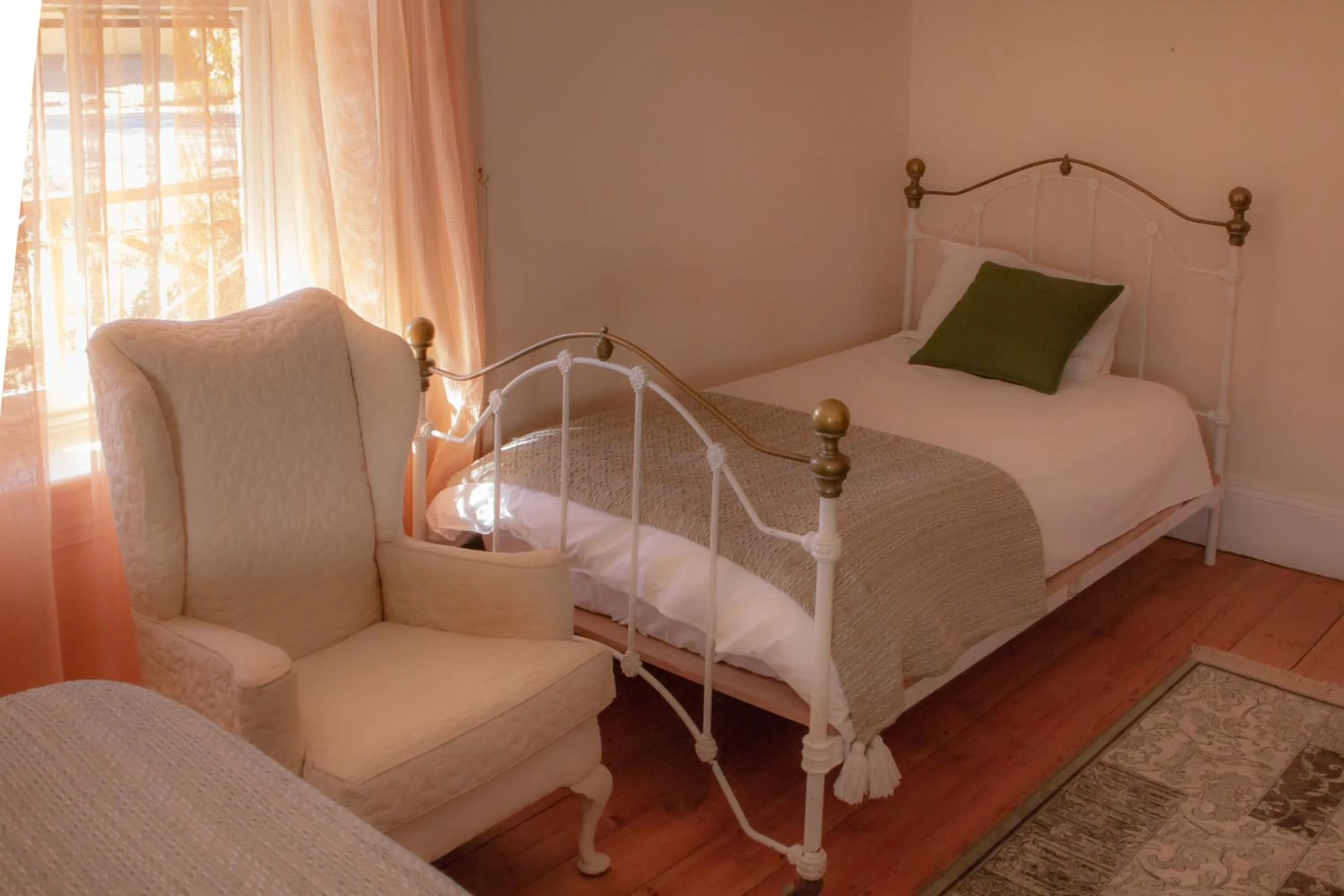 Bedroom, Bed in The Cherry Stone Country House