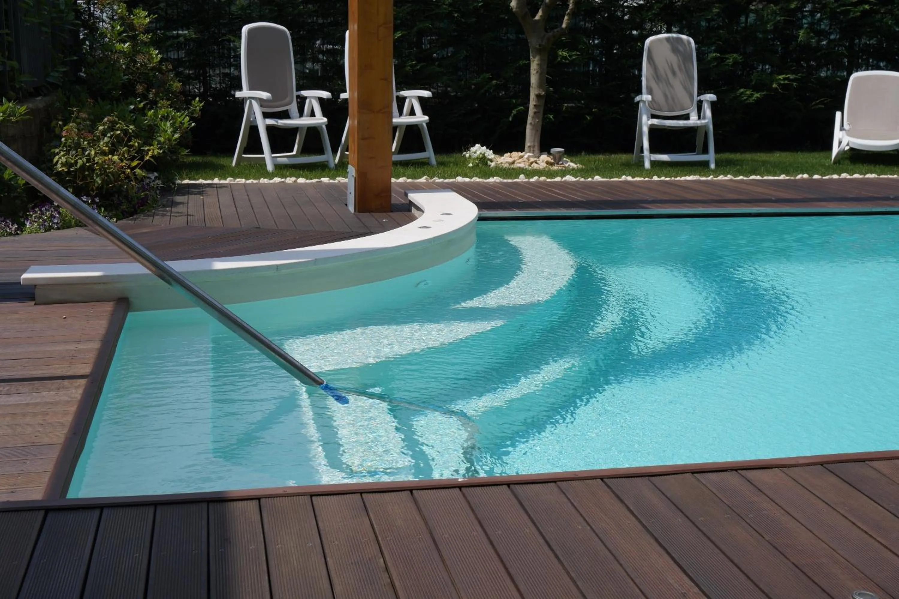 Swimming pool in Residence Rivachiara (check-in at Hotel Riviera in Viale Rovereto, 95)