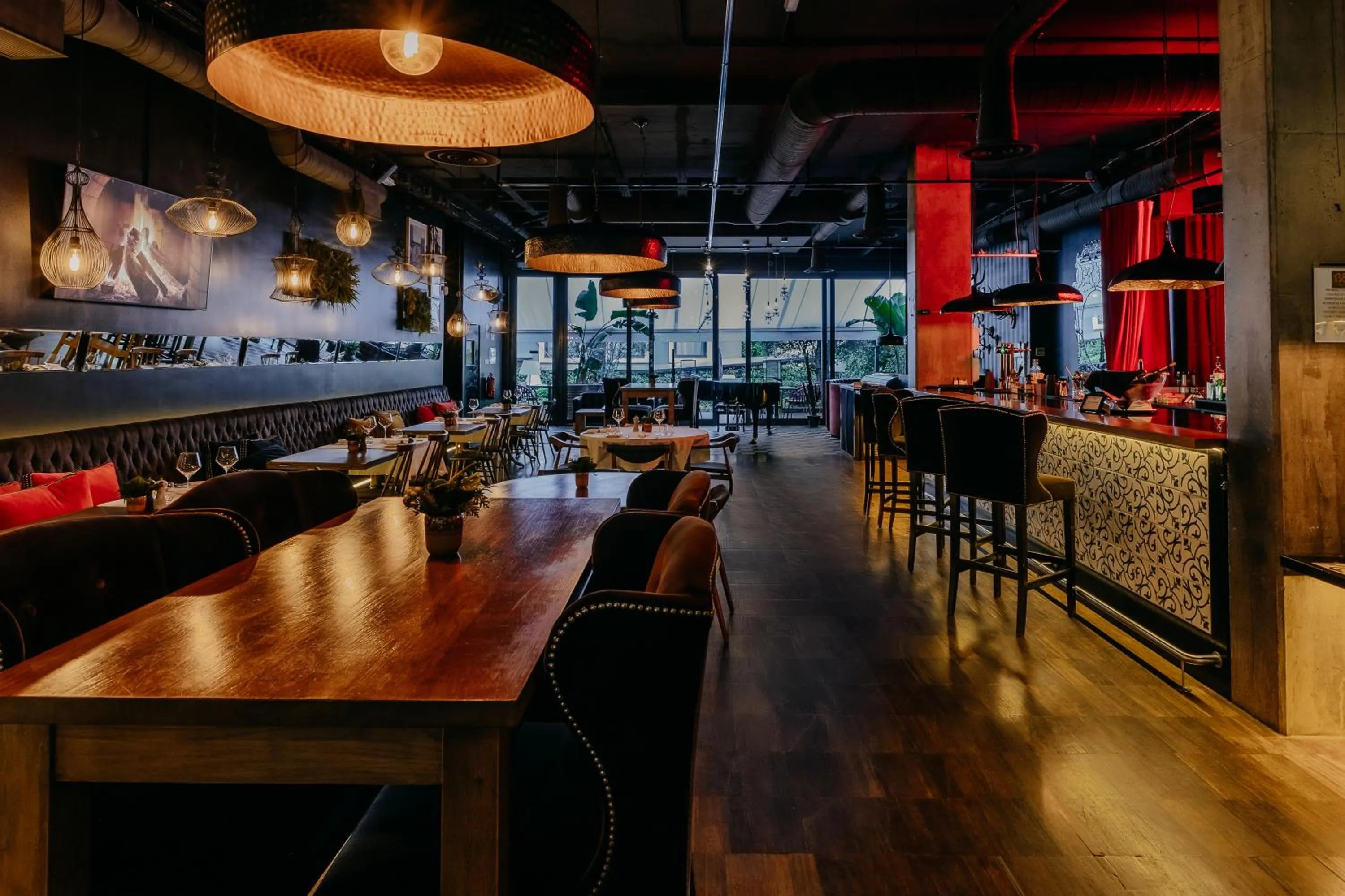 Restaurant/places to eat in 138 Liberdade Hotel