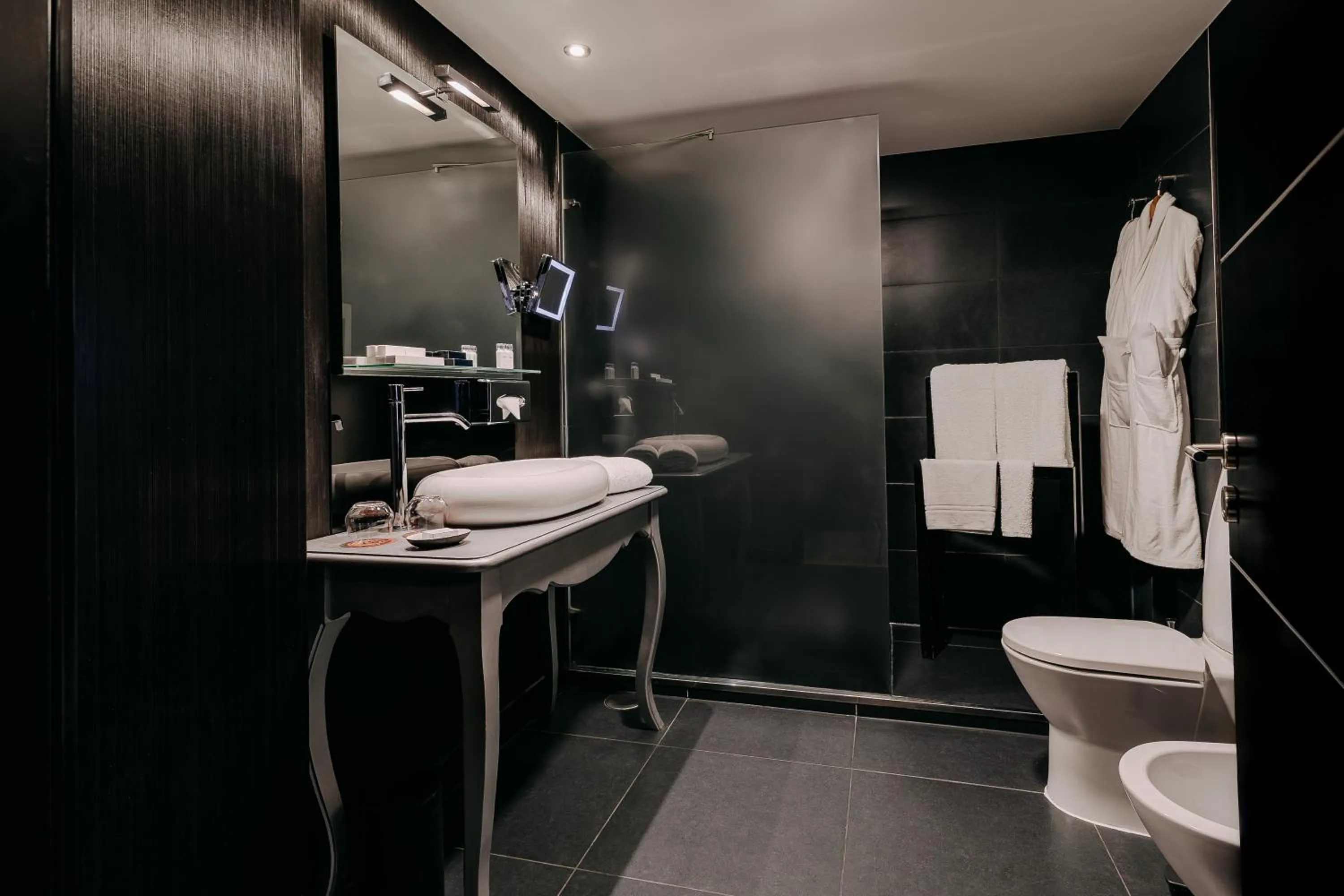 Bathroom in 138 Liberdade Hotel