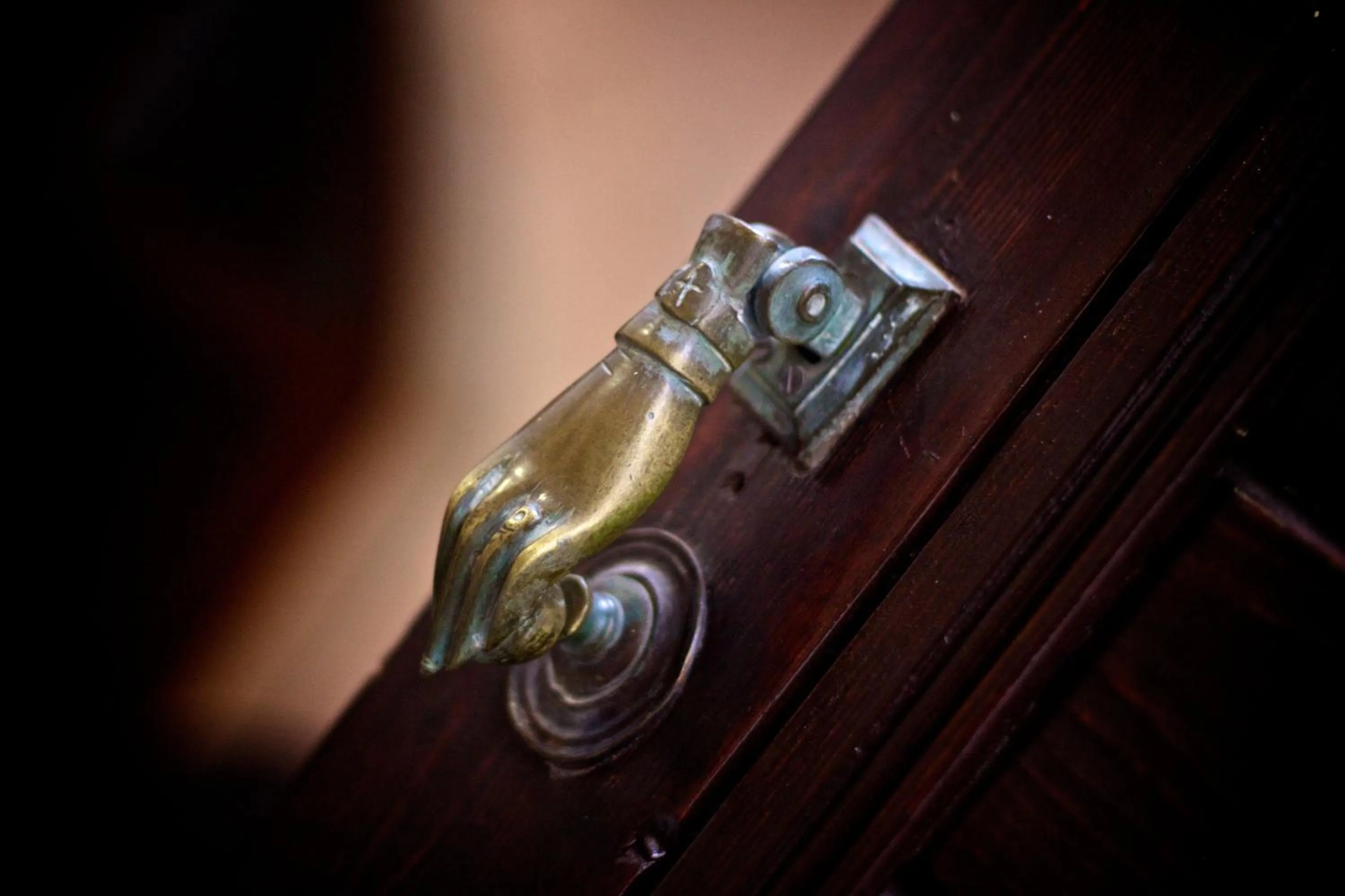 Decorative detail in Casa Dei Delfini