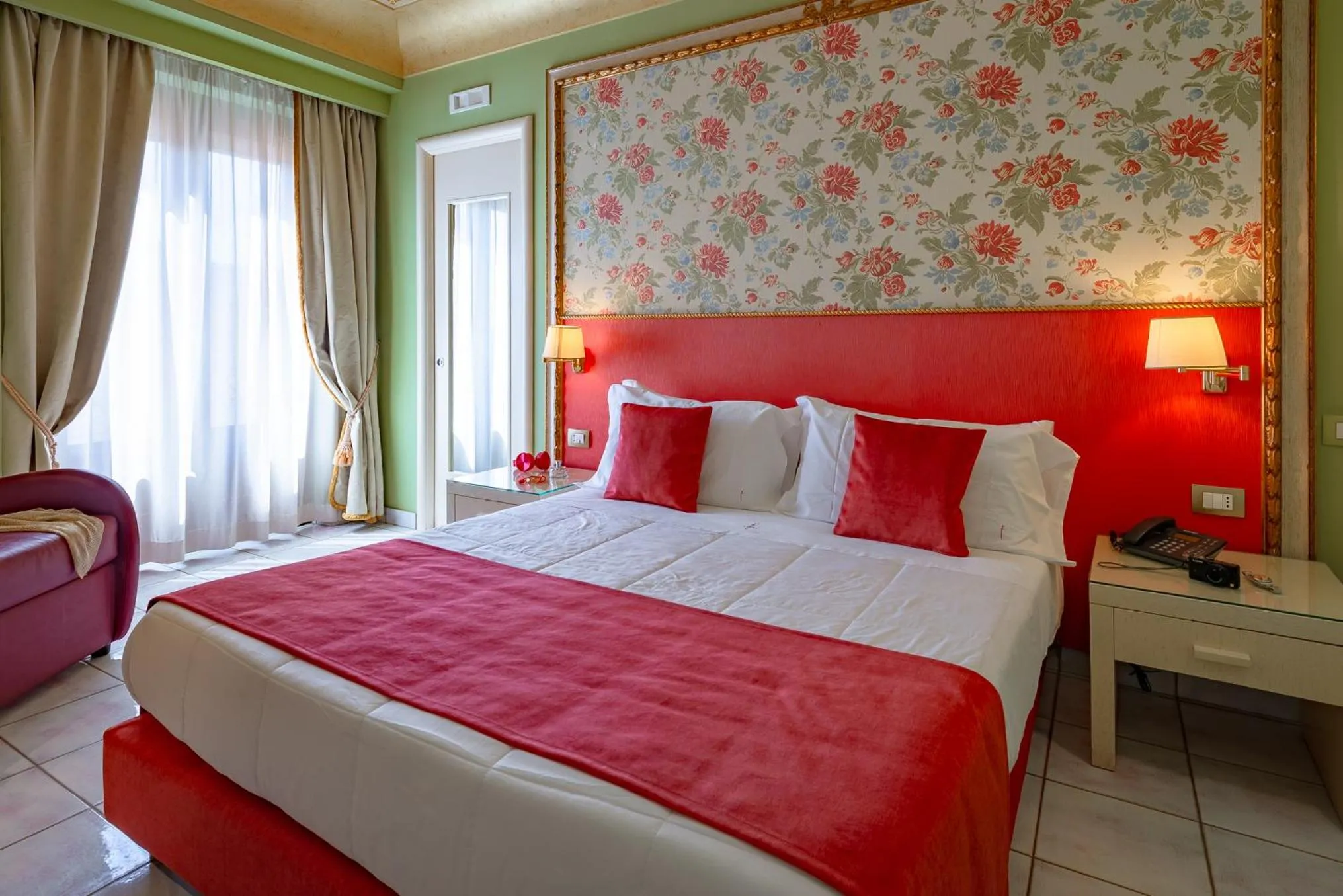 Bedroom, Bed in Fazio Rooms