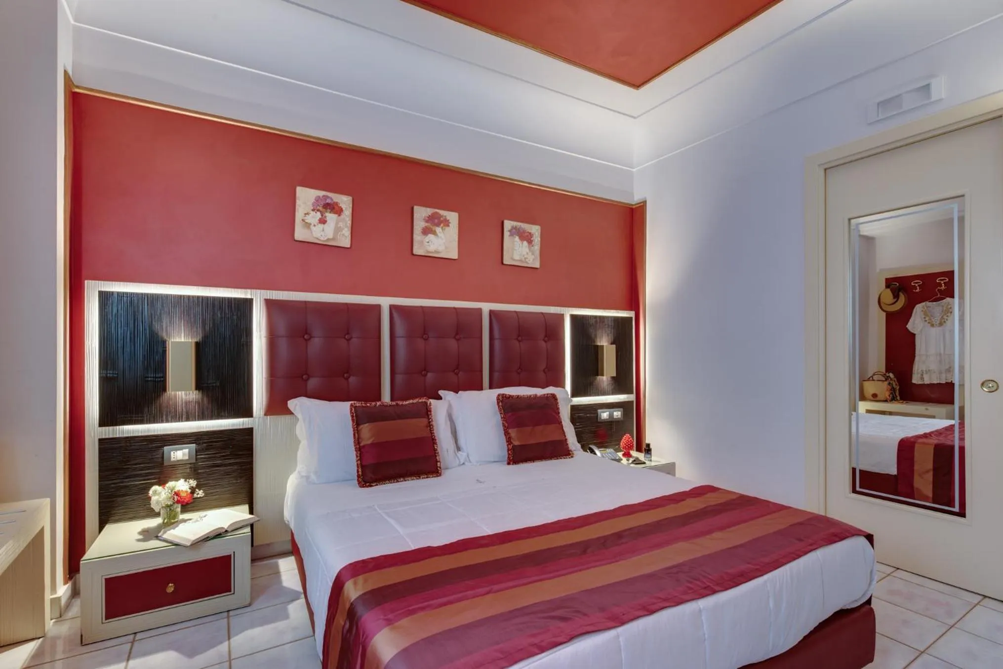 Bedroom, Bed in Fazio Rooms