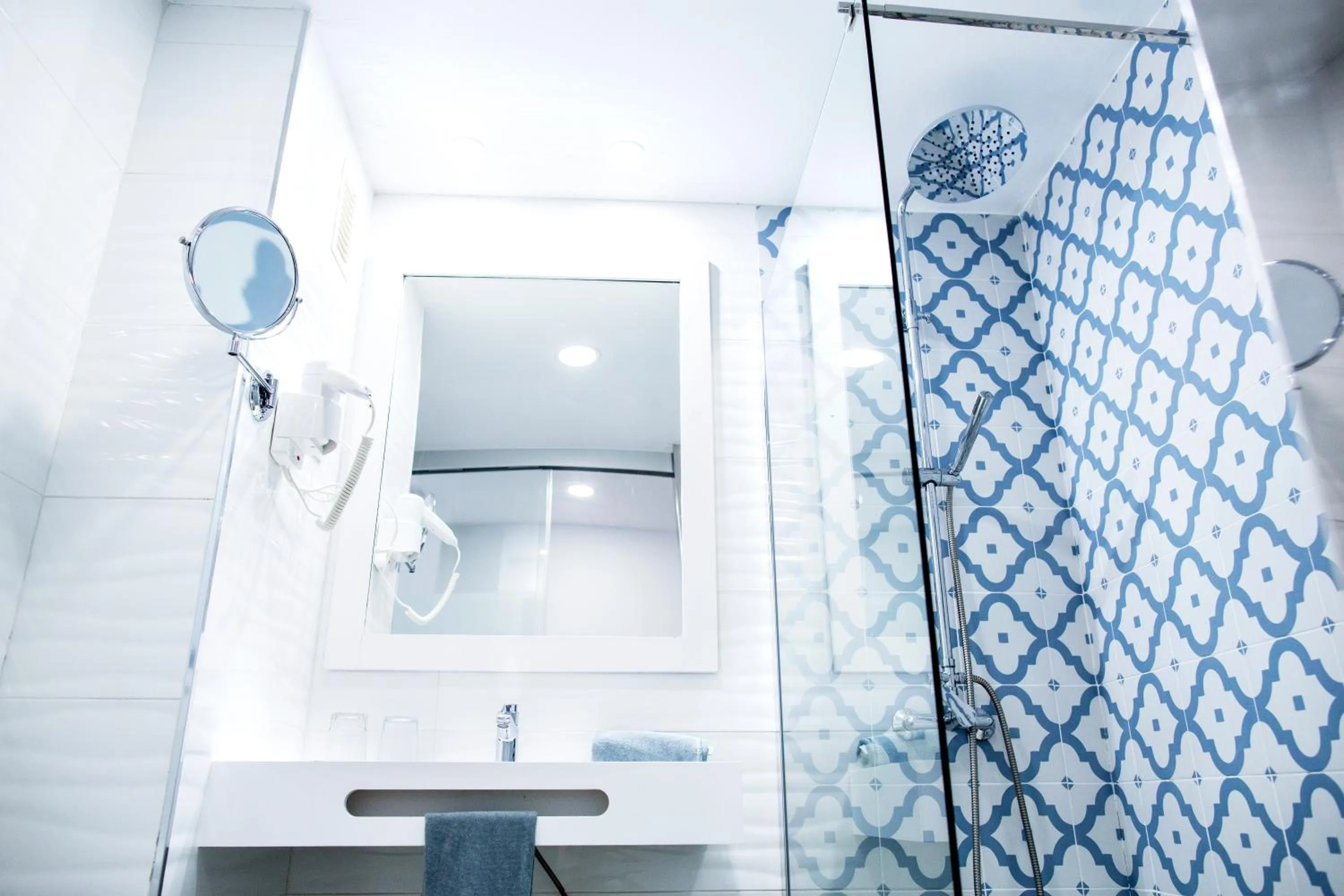 Shower in Corralejo Surfing Colors Hotel&Apartments