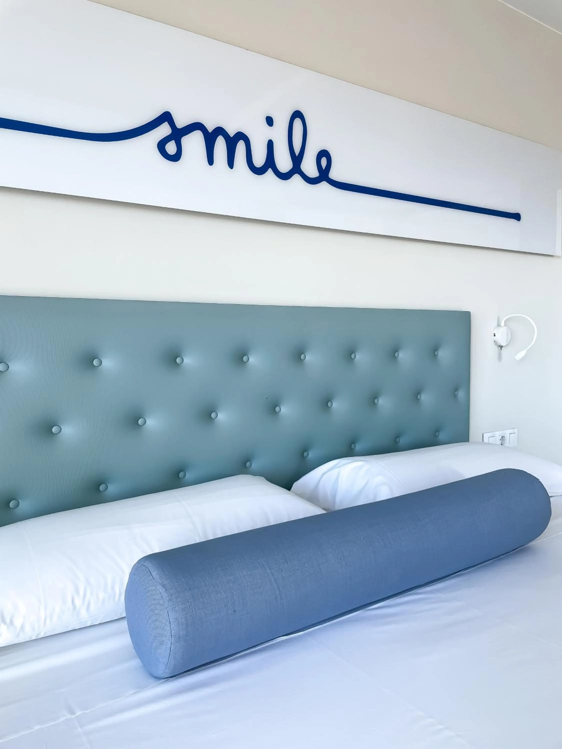 Decorative detail, Bed in Corralejo Surfing Colors Hotel&Apartments