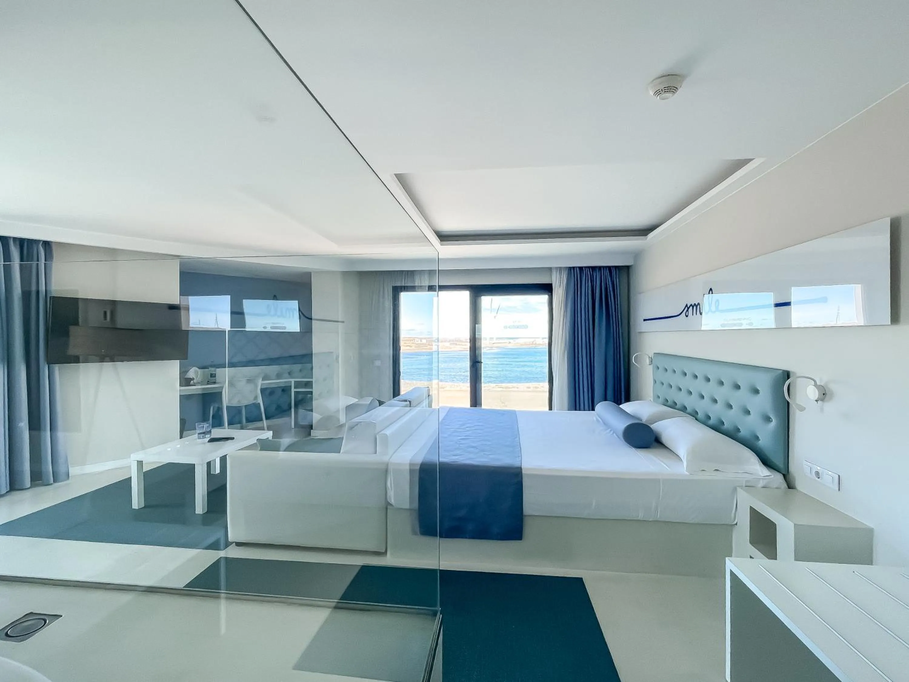 Bed in Corralejo Surfing Colors Hotel&Apartments