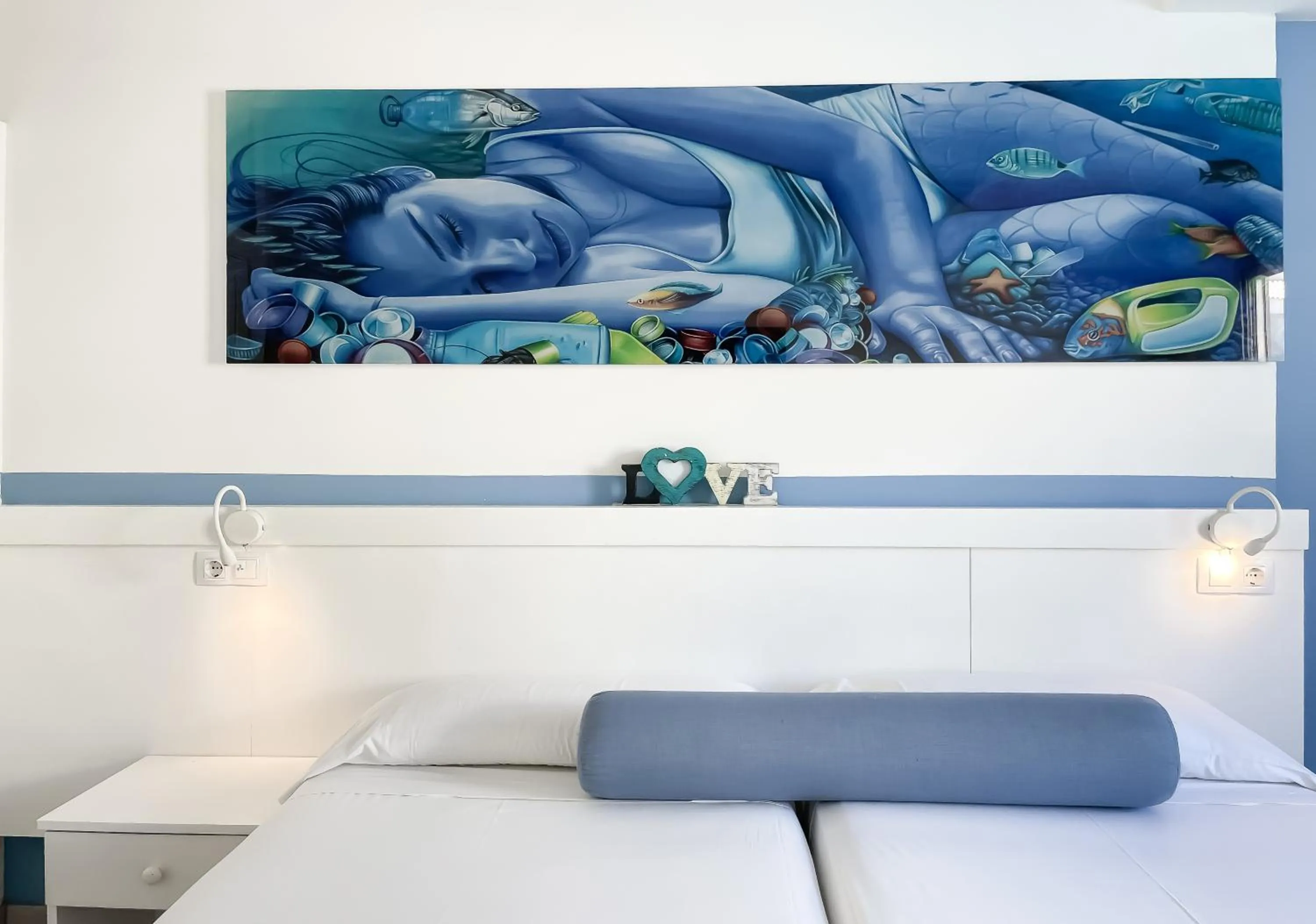 Decorative detail, Bed in Corralejo Surfing Colors Hotel&Apartments