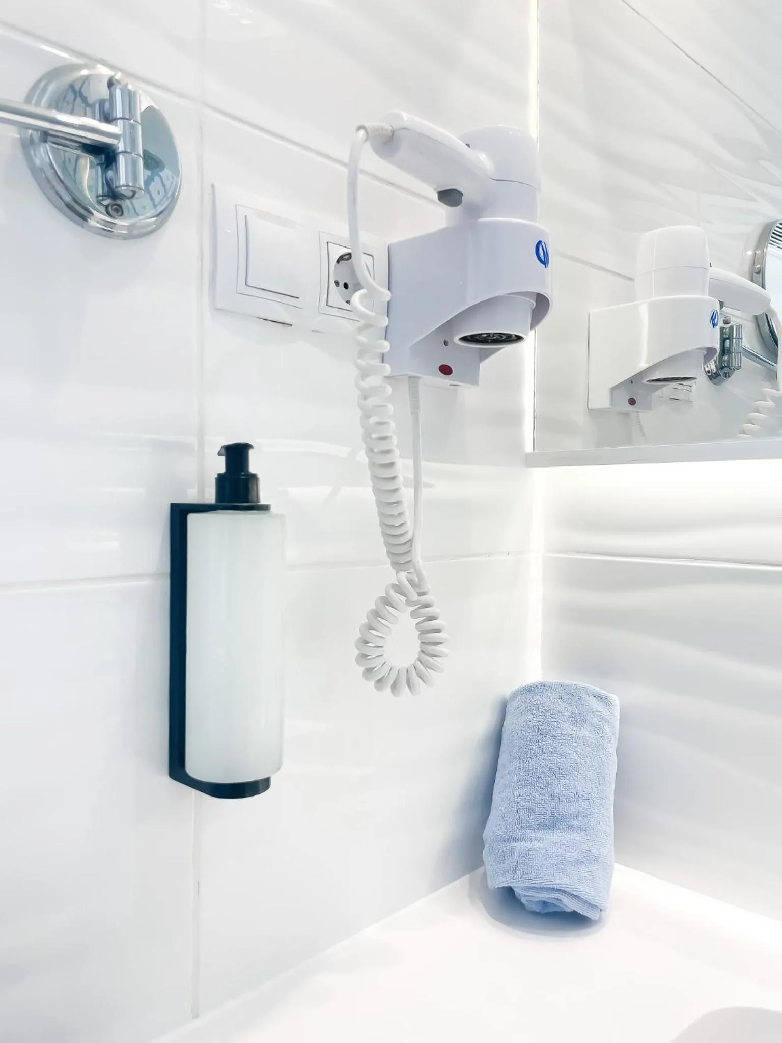 Bathroom in Corralejo Surfing Colors Hotel&Apartments