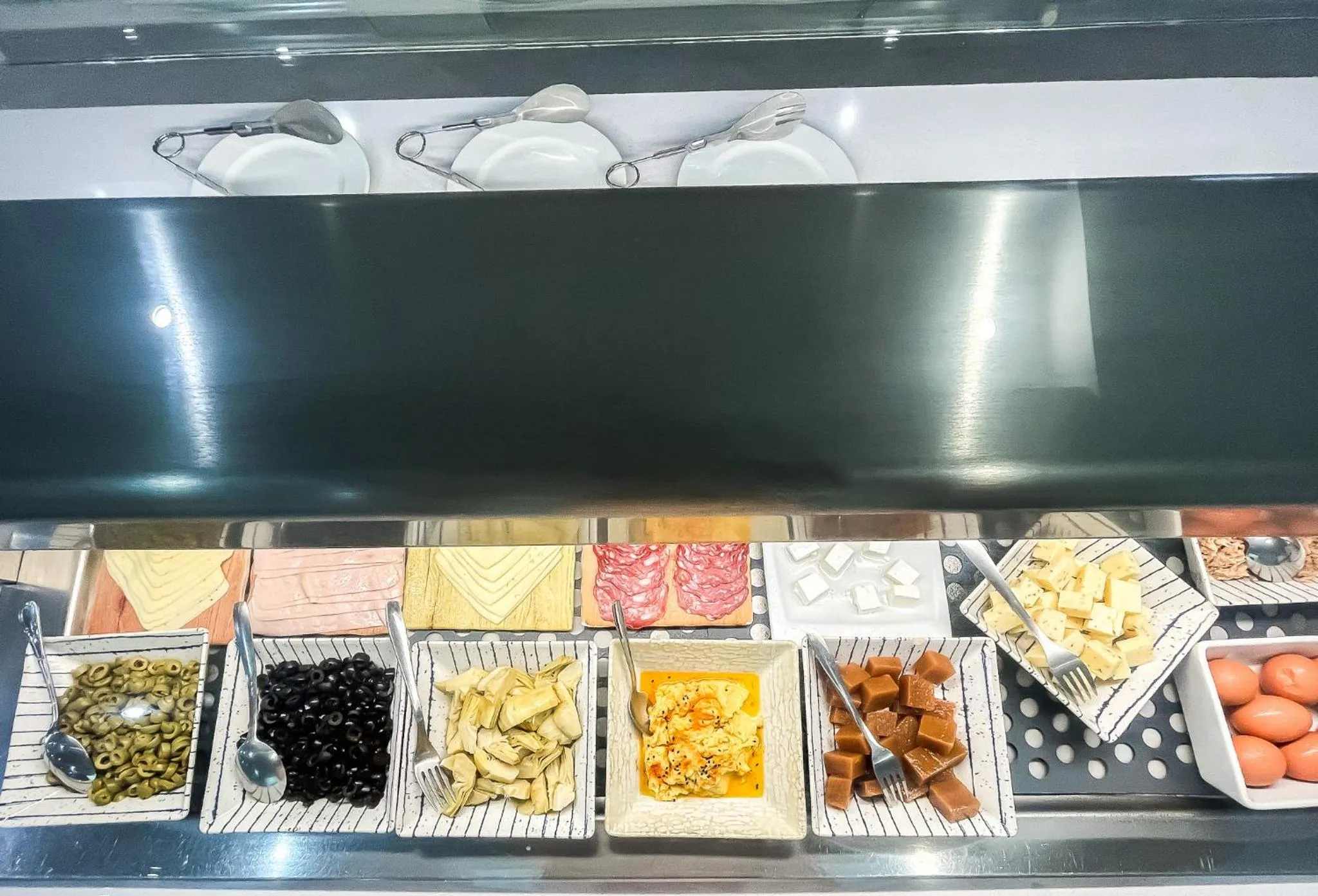 Buffet breakfast in Corralejo Surfing Colors Hotel&Apartments