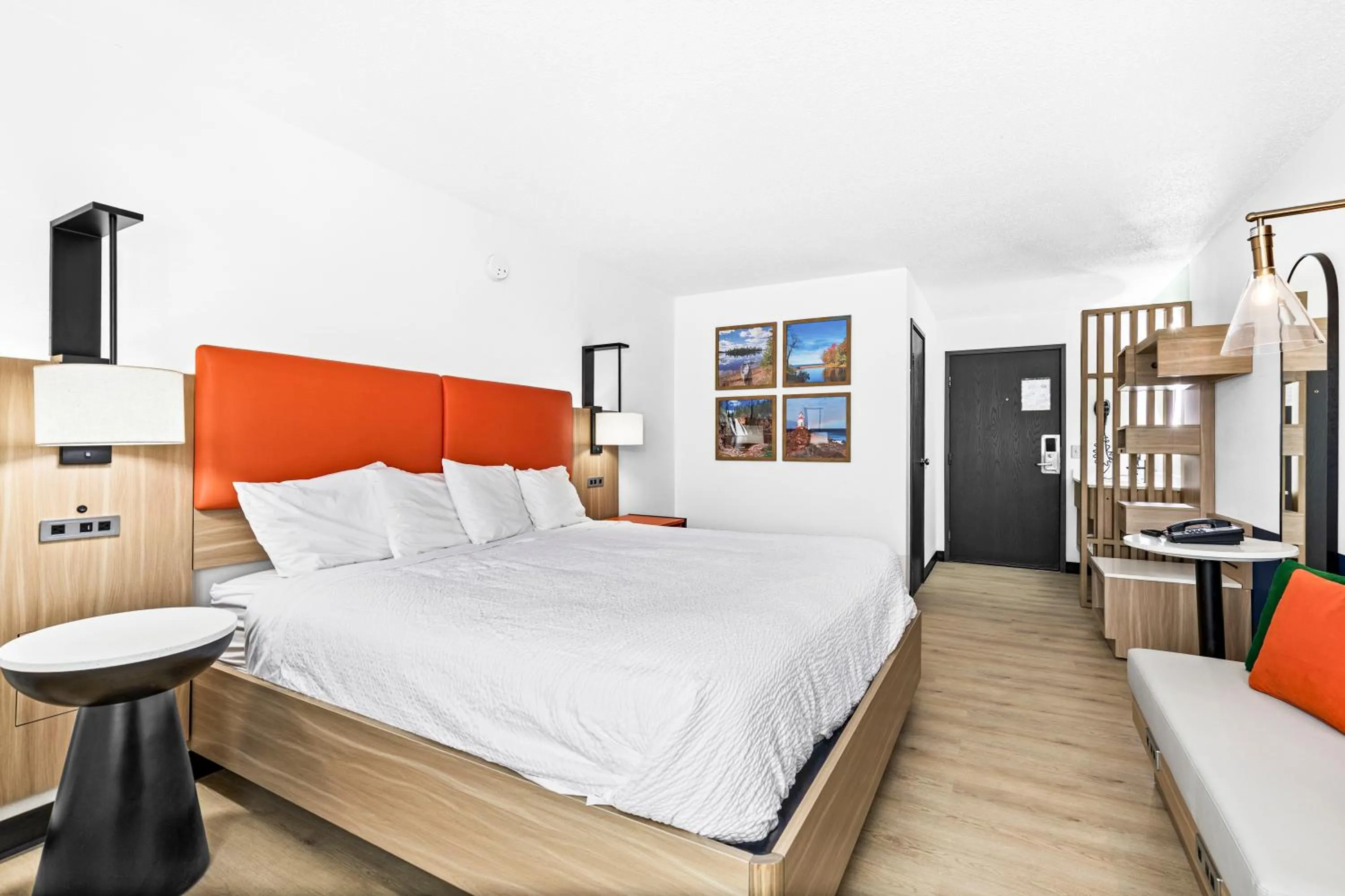 Photo of the whole room in Superior & Sage Hotel