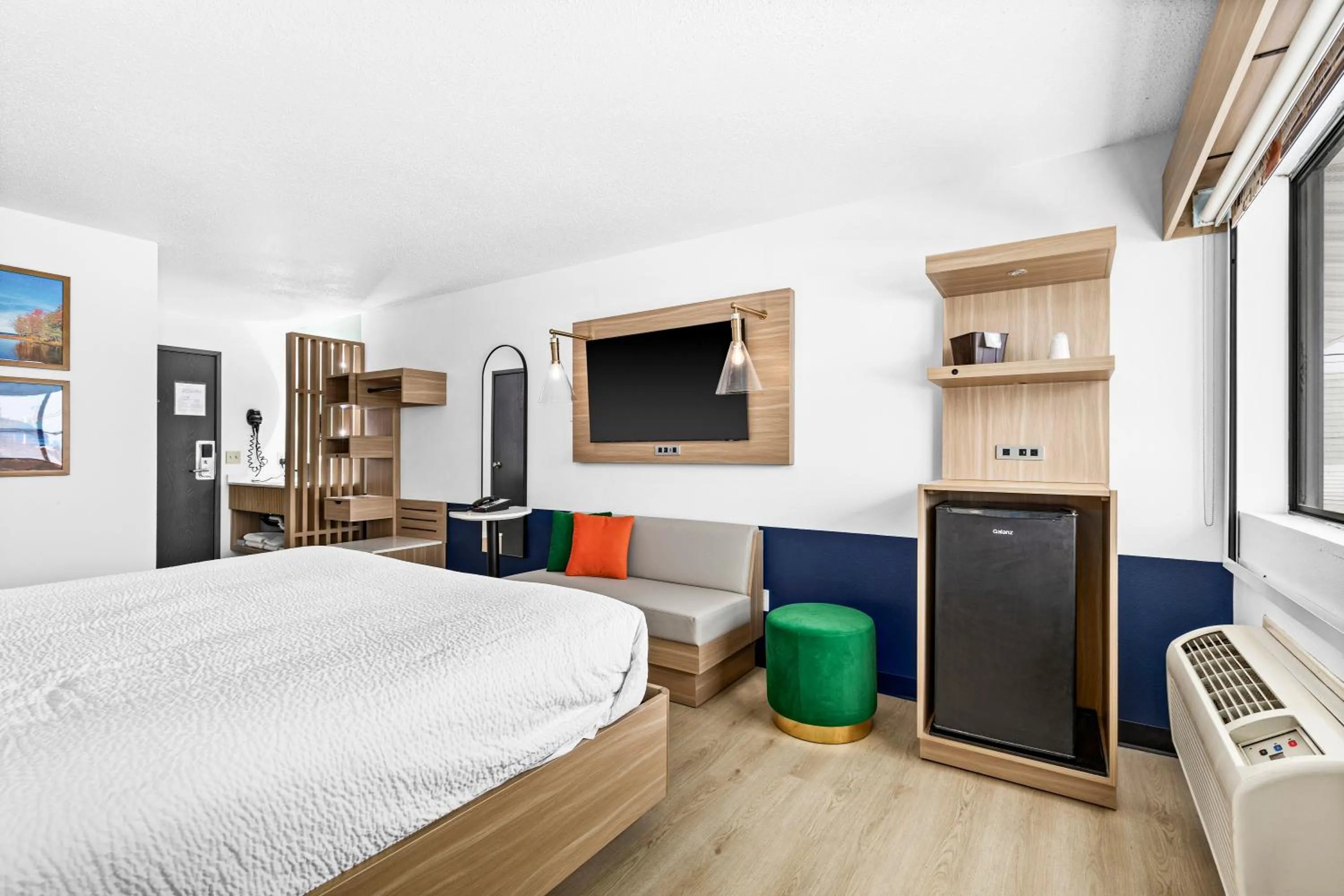 Photo of the whole room in Superior & Sage Hotel