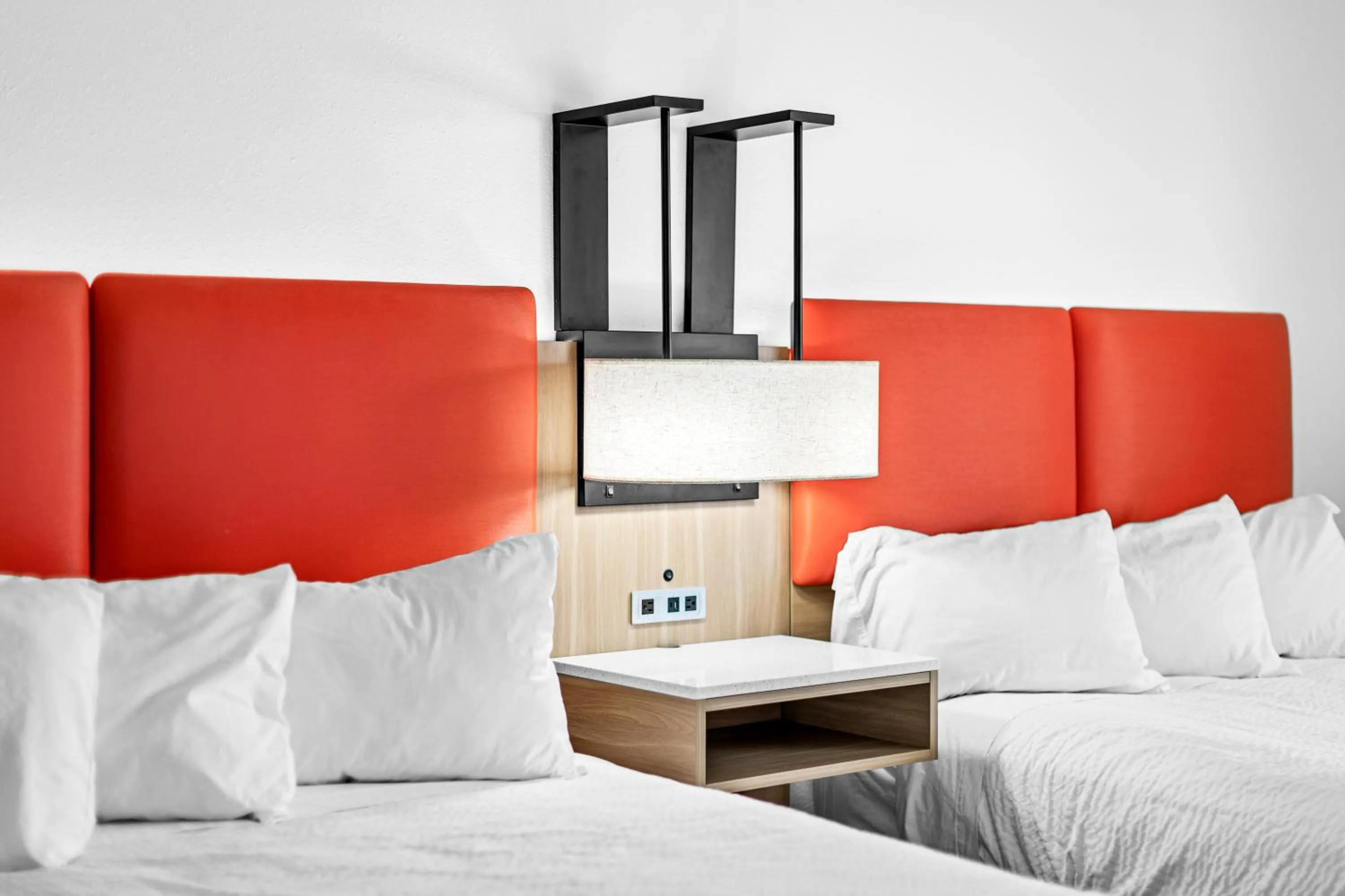 Bed in Superior & Sage Hotel