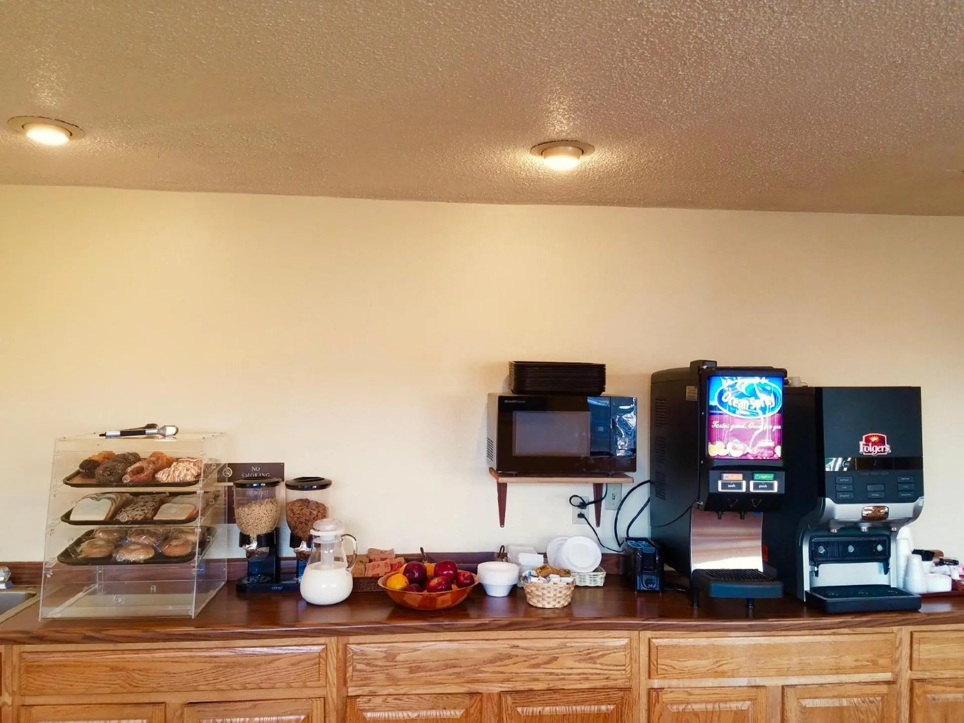 Breakfast in Superior & Sage Hotel