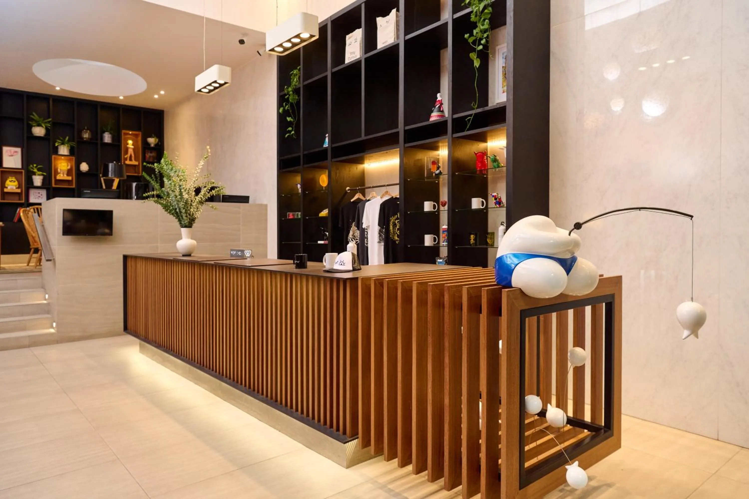 Lobby or reception in INNSiDE by Meliá Lima Miraflores