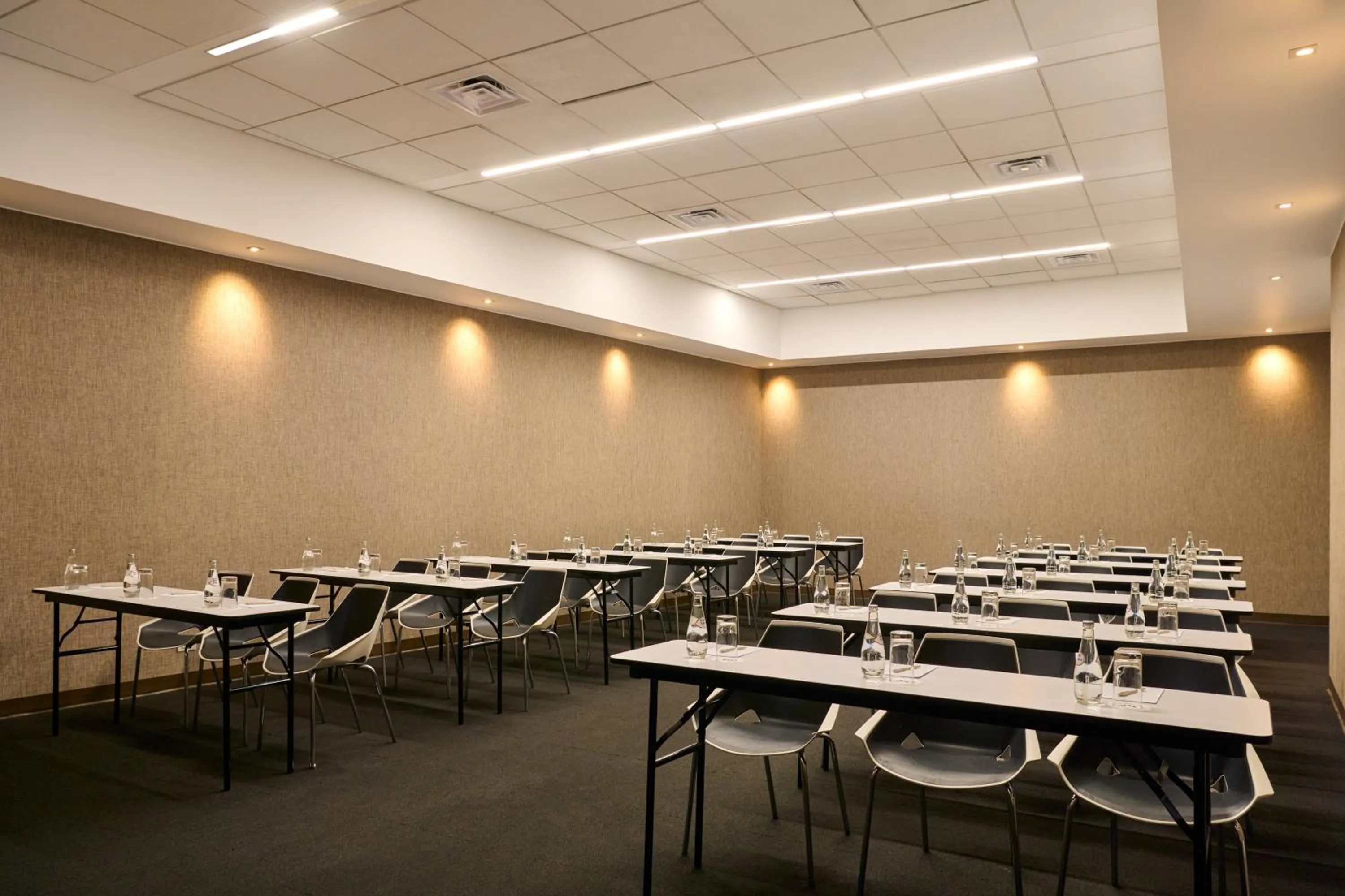 Meeting/conference room in INNSiDE by Meliá Lima Miraflores