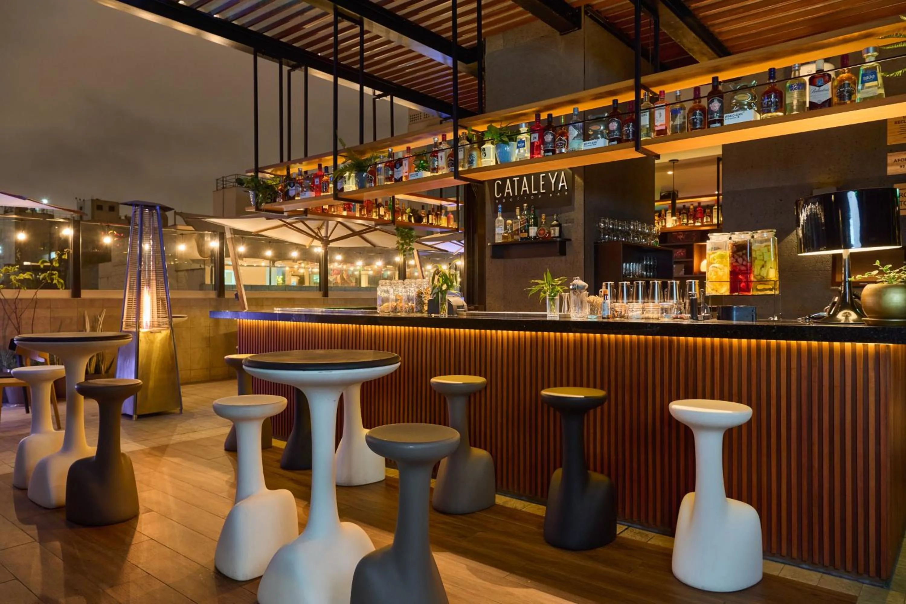 Nightclub / DJ in INNSiDE by Meliá Lima Miraflores