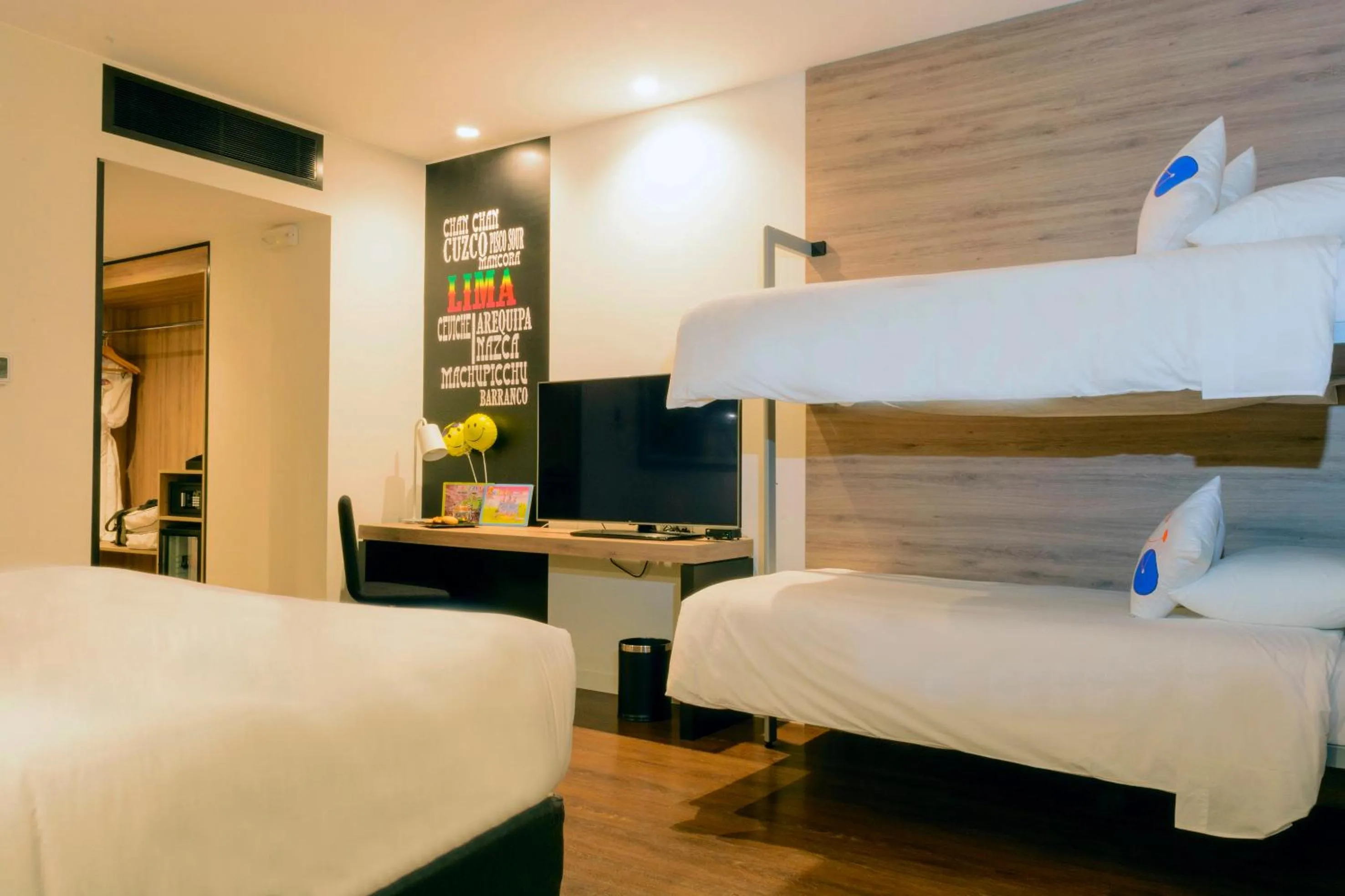 Bed in INNSiDE by Meliá Lima Miraflores