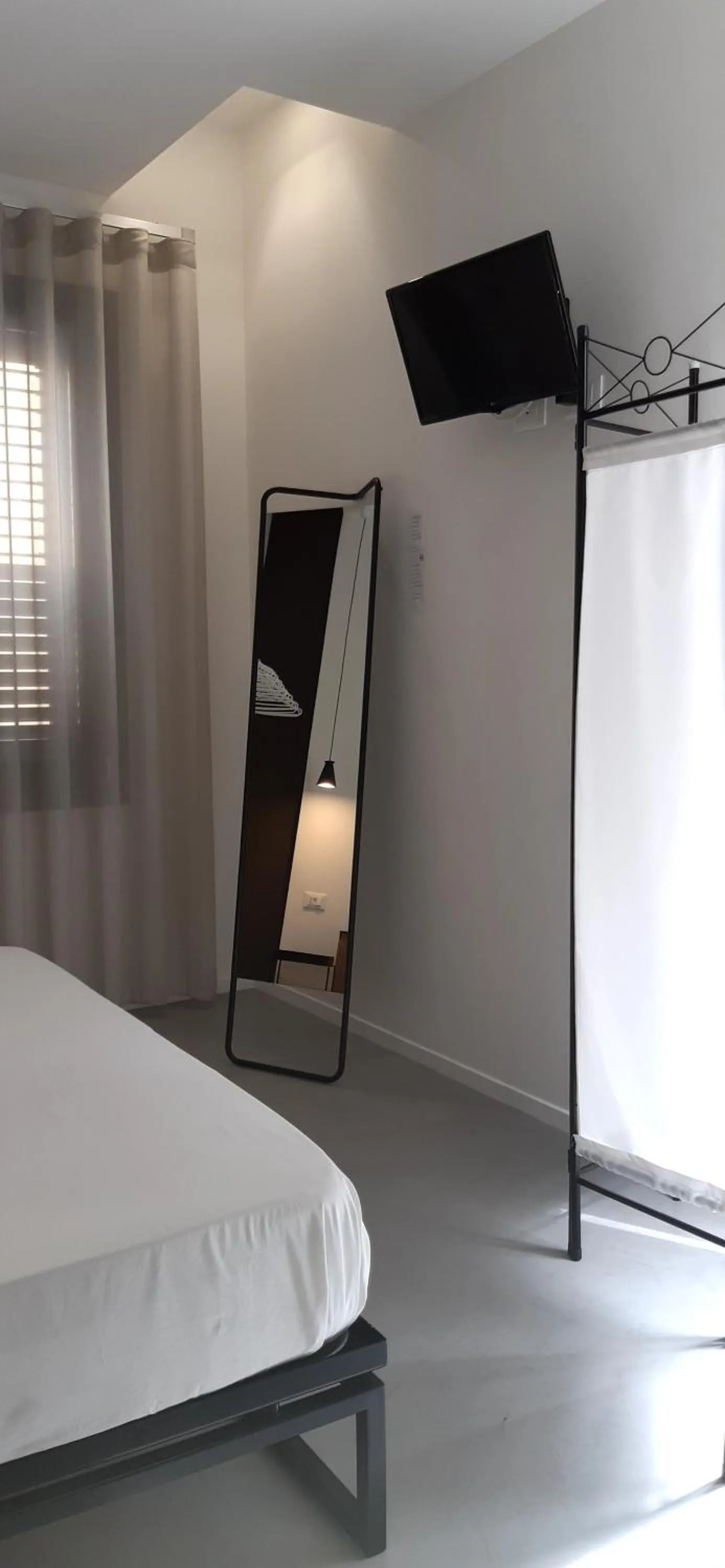 Bed in Patio 101 "Exclusive"