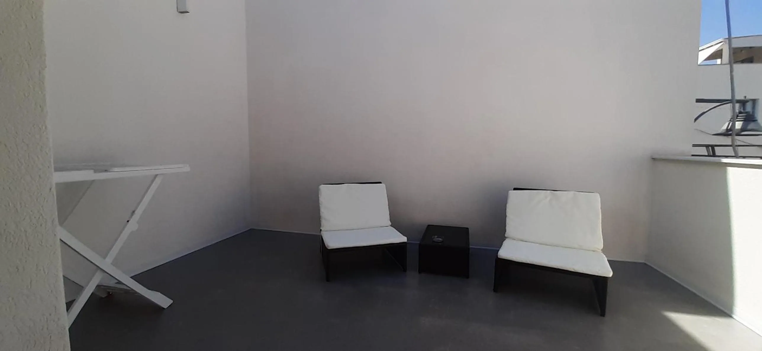 Day in Patio 101 "Exclusive"