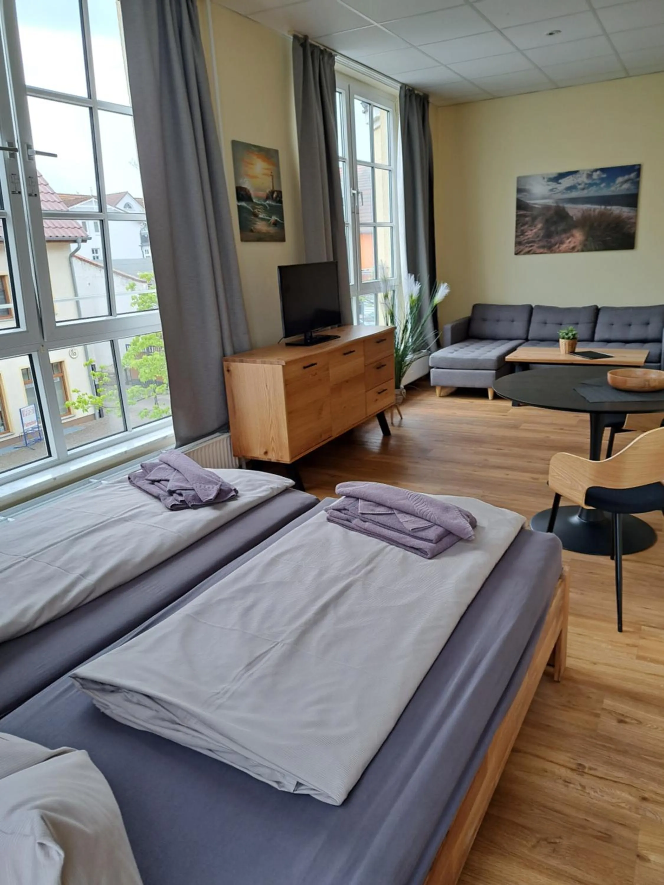 Seating area, Bed in Kühlungsborner Brauhaus