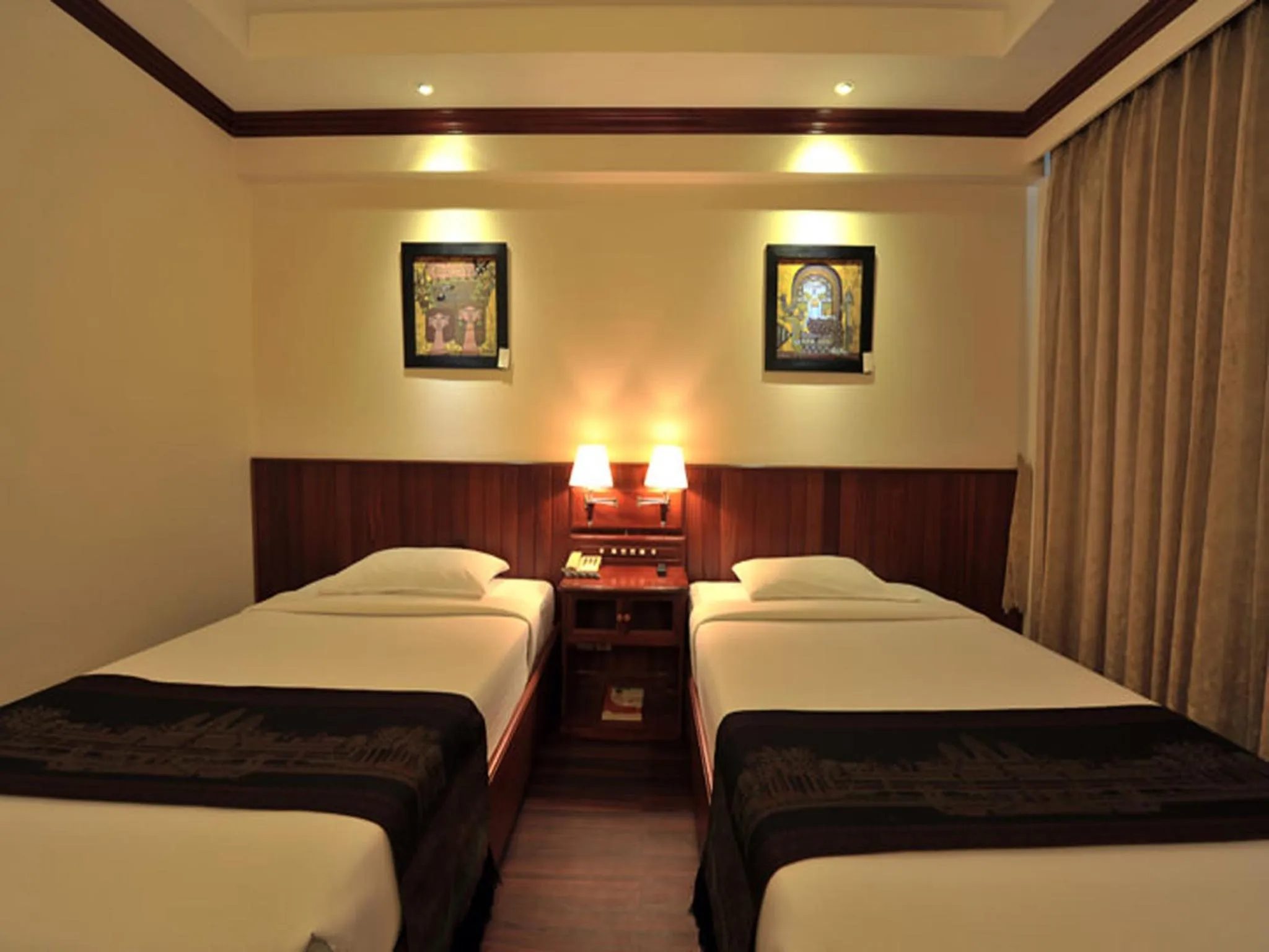 Bed in City River Hotel