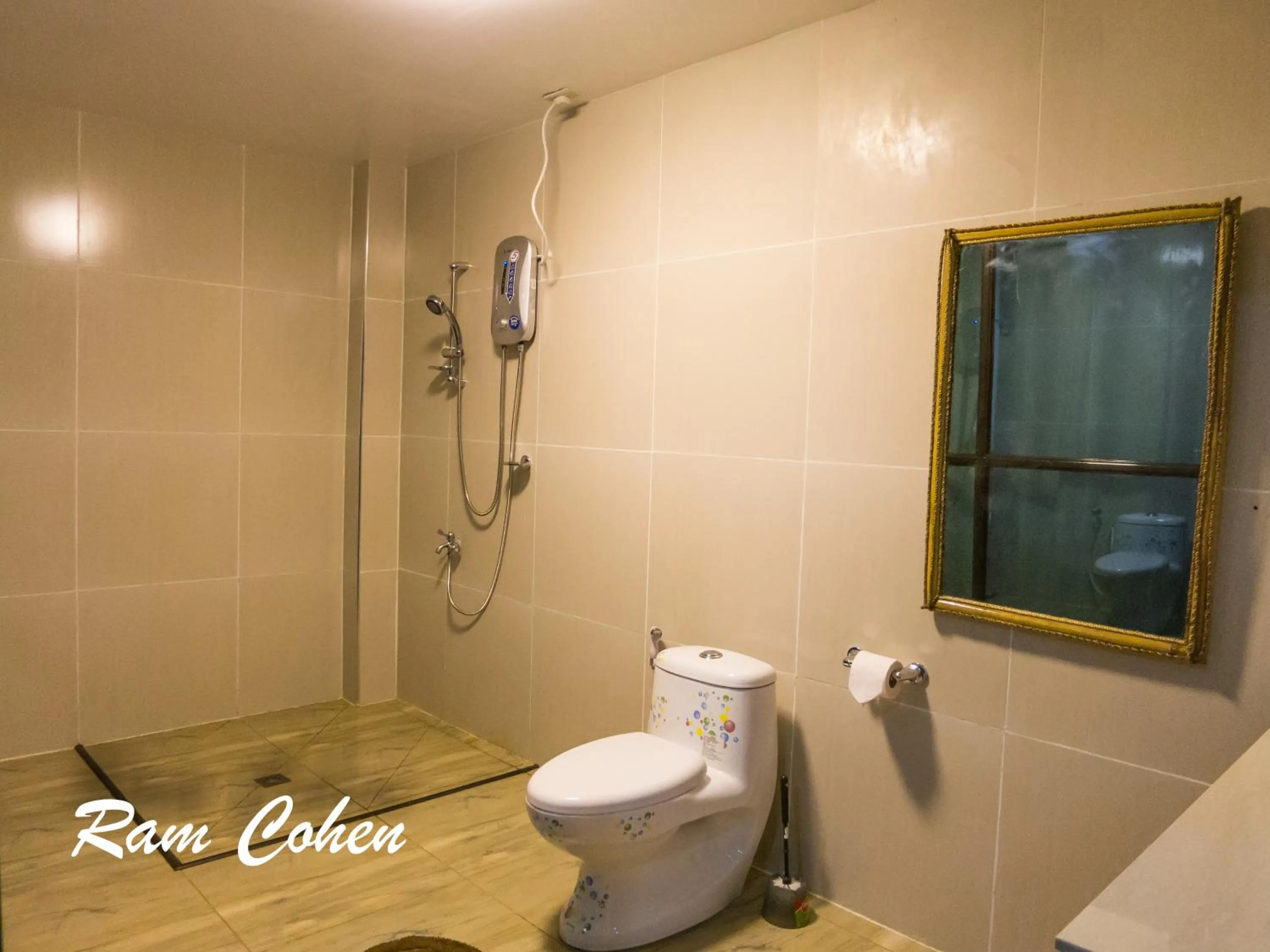 Shower in Lavanya Beach And Dive Resort