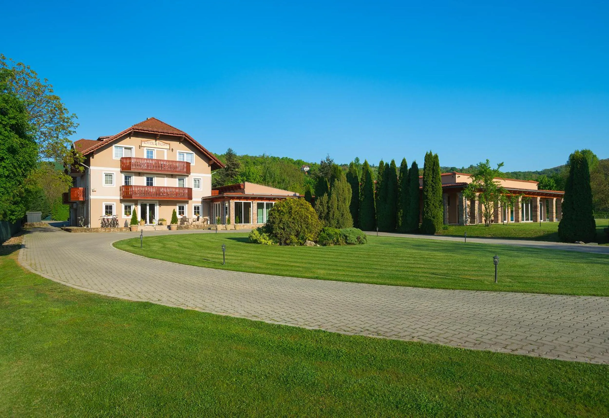 Property building in Hotel Honti Wellness és Konferencia Szálloda