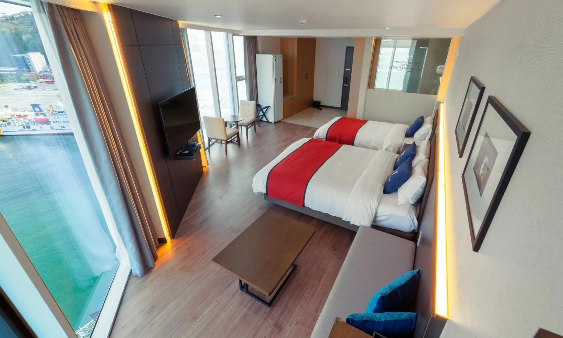 Bedroom, Bed in Venezia Hotel and Suite