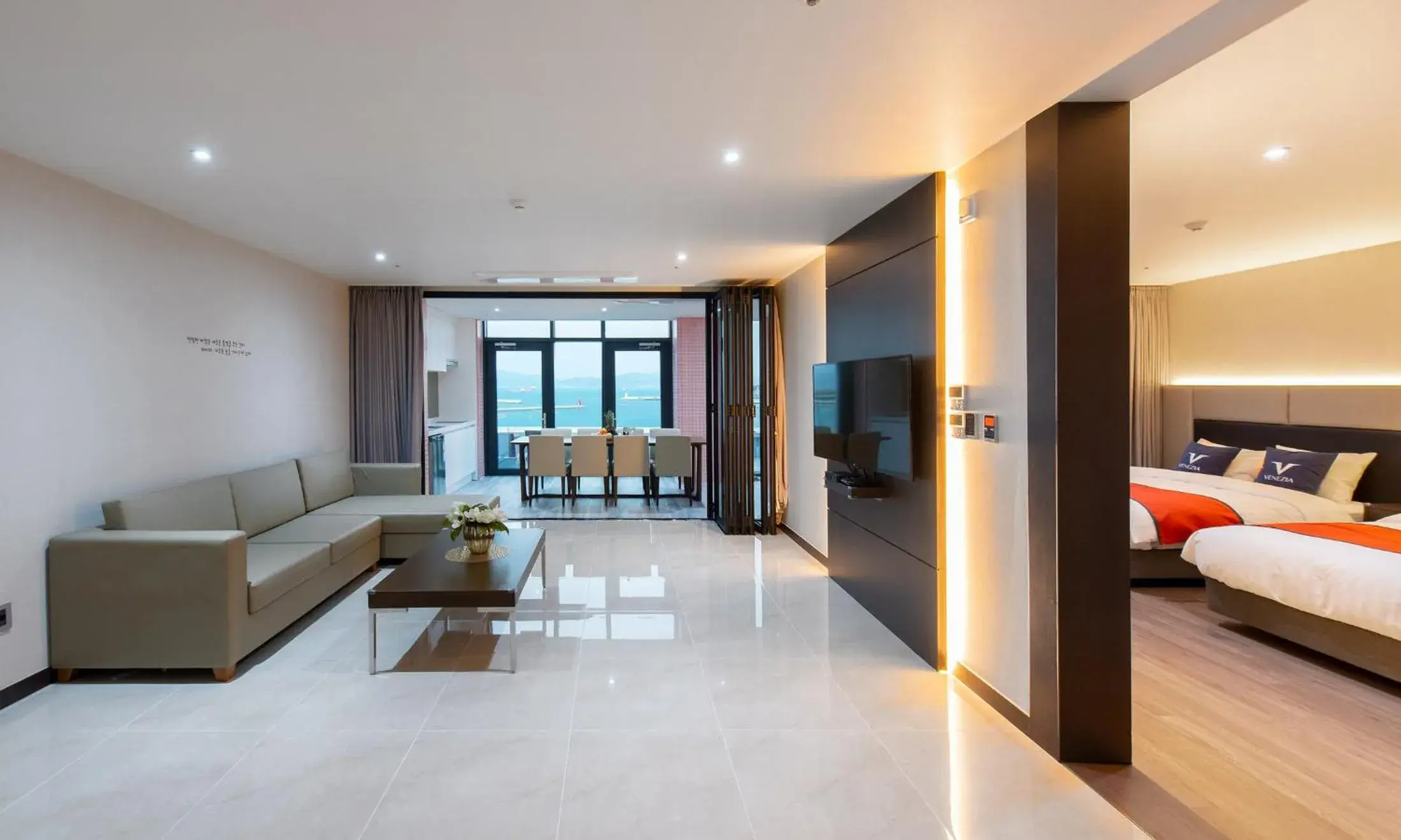 Premier Pool Suite in Venezia Hotel and Suite Premier Pool Suite in Venezia Hotel and Suite