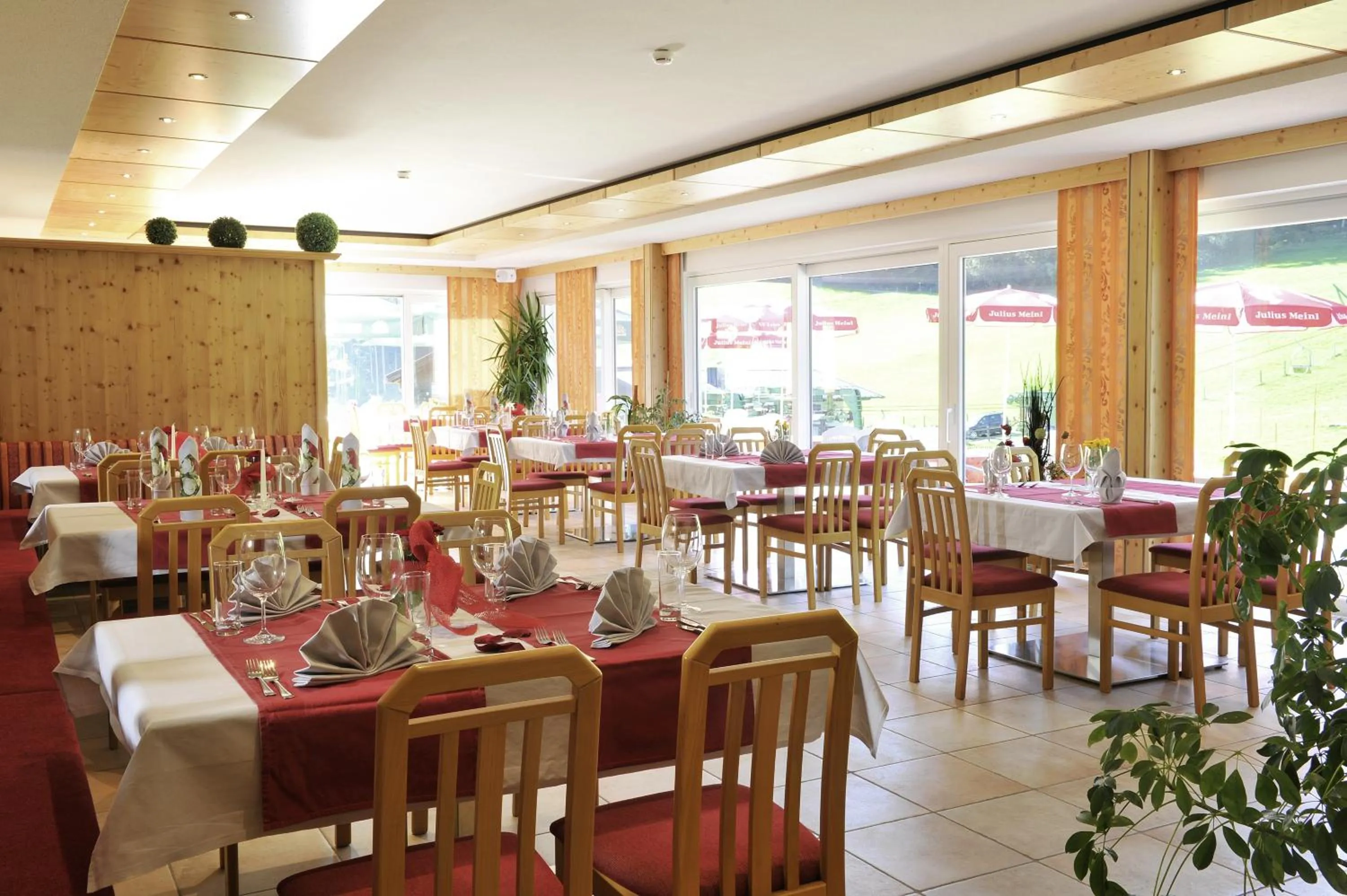 Restaurant/places to eat in Familienhotel Moos-Alm