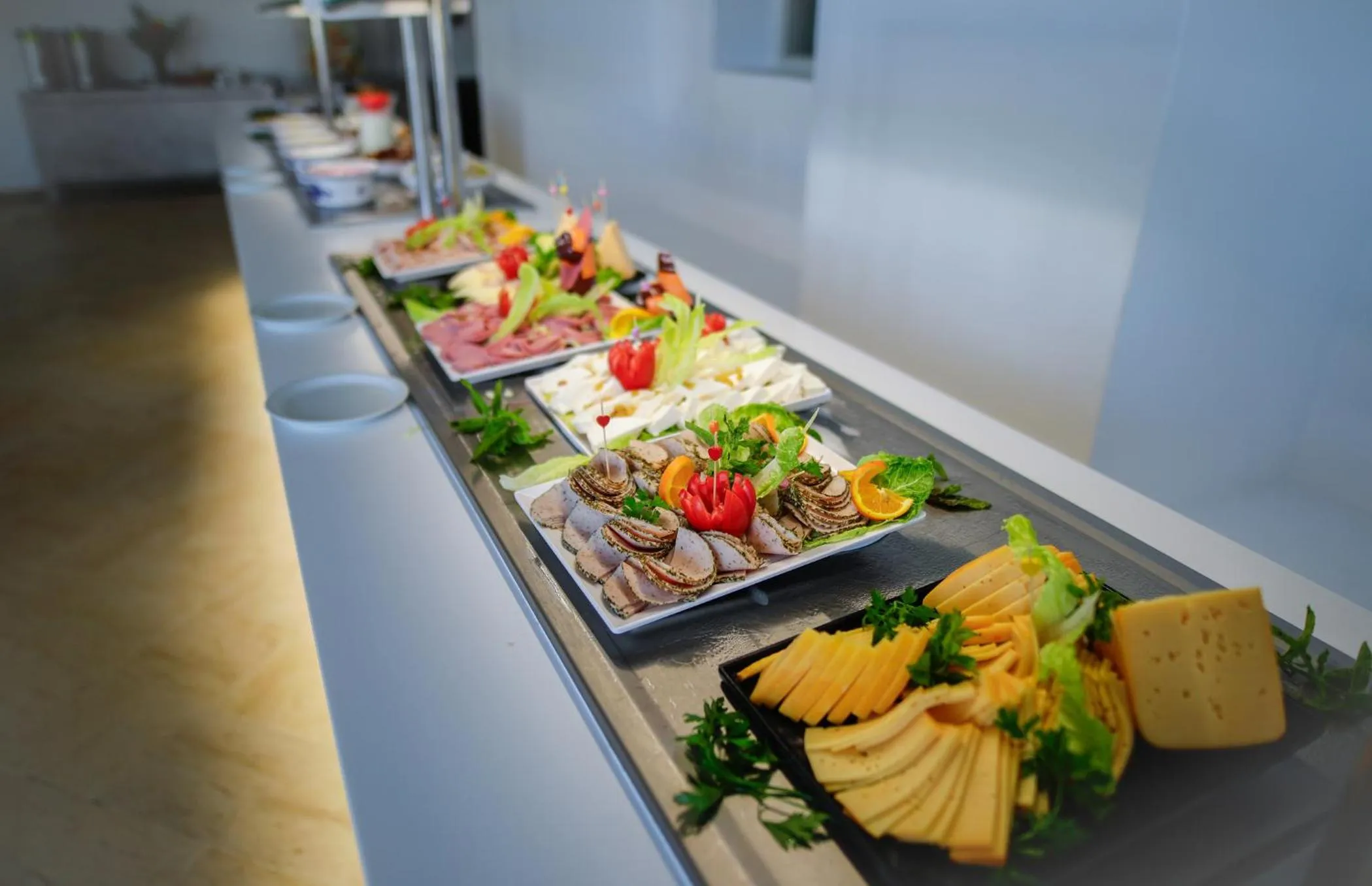 Food and drinks in TMK L'Atrium Yasmine by Turismark