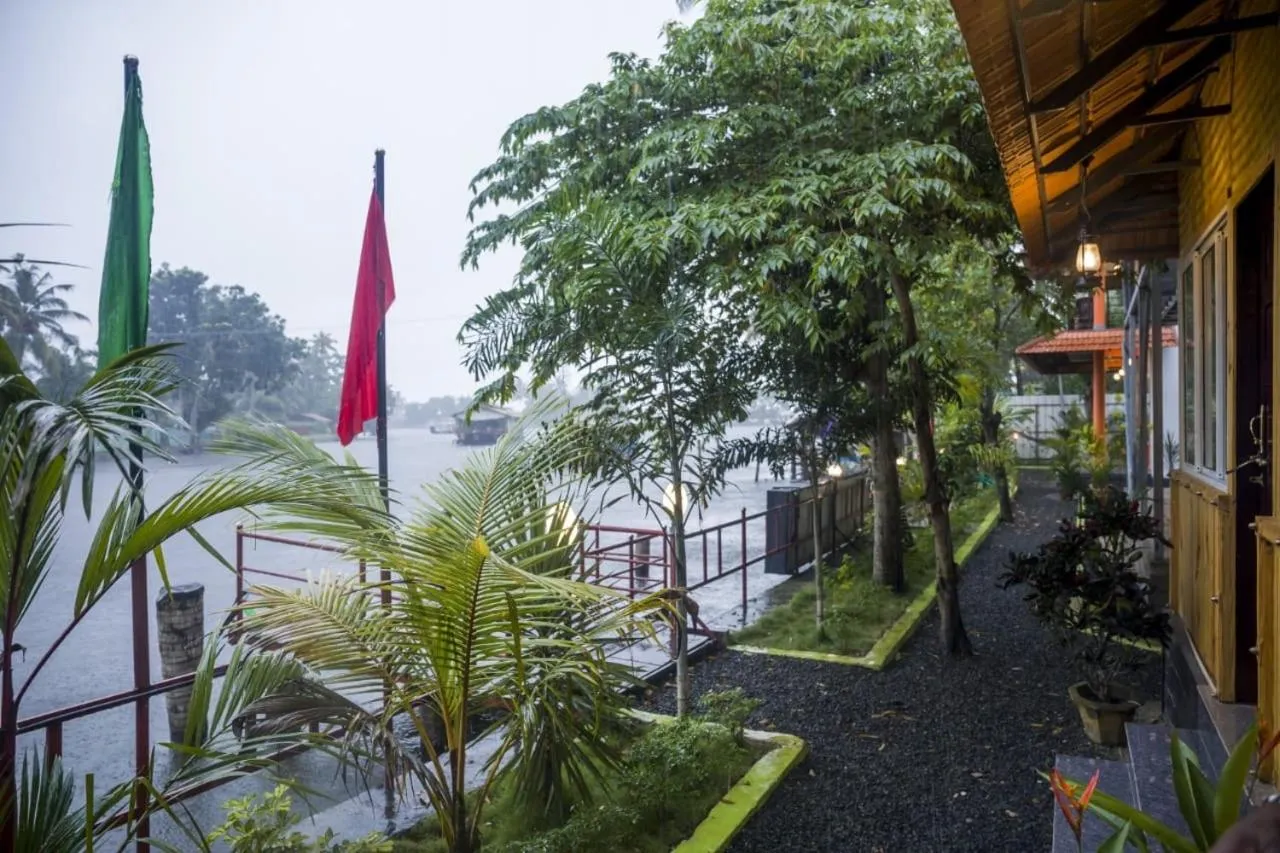 The Lake Paradise Boutique Resort