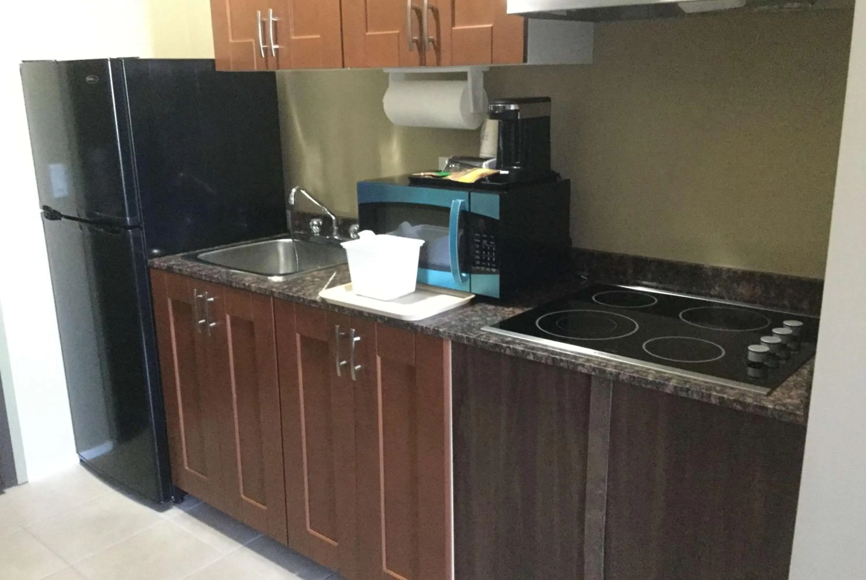 Photo of the whole room in Super 8 by Wyndham Hardisty