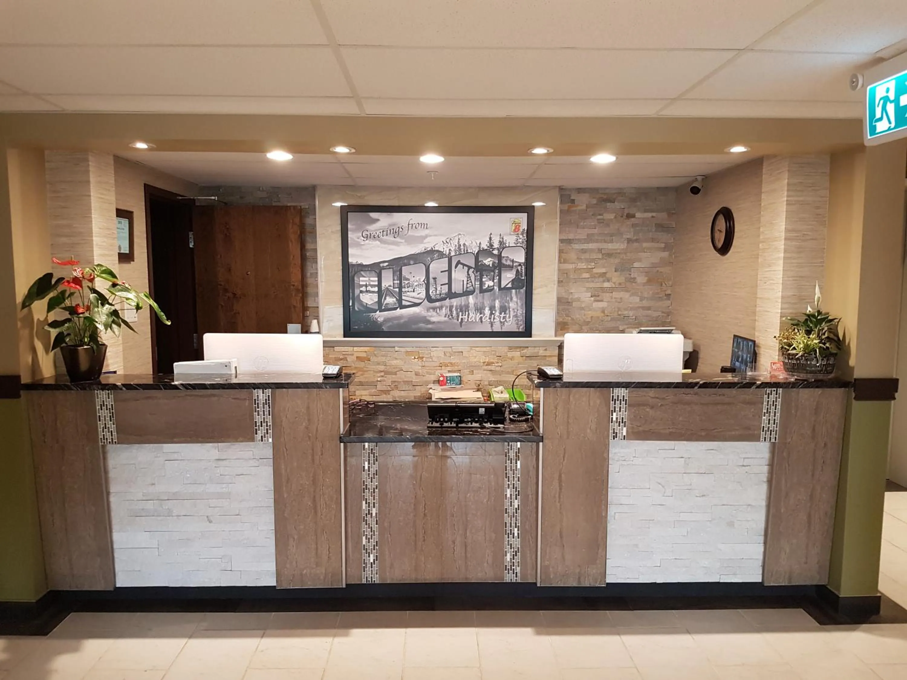 Lobby or reception in Super 8 by Wyndham Hardisty