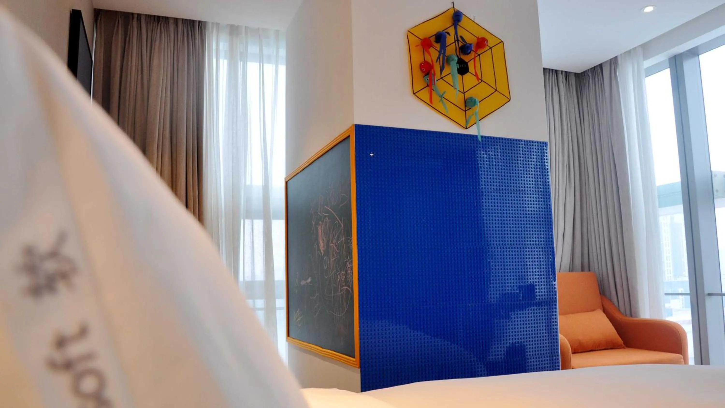 Photo of the whole room, Bed in Holiday Inn Express - Suzhou Industrial Park by IHG