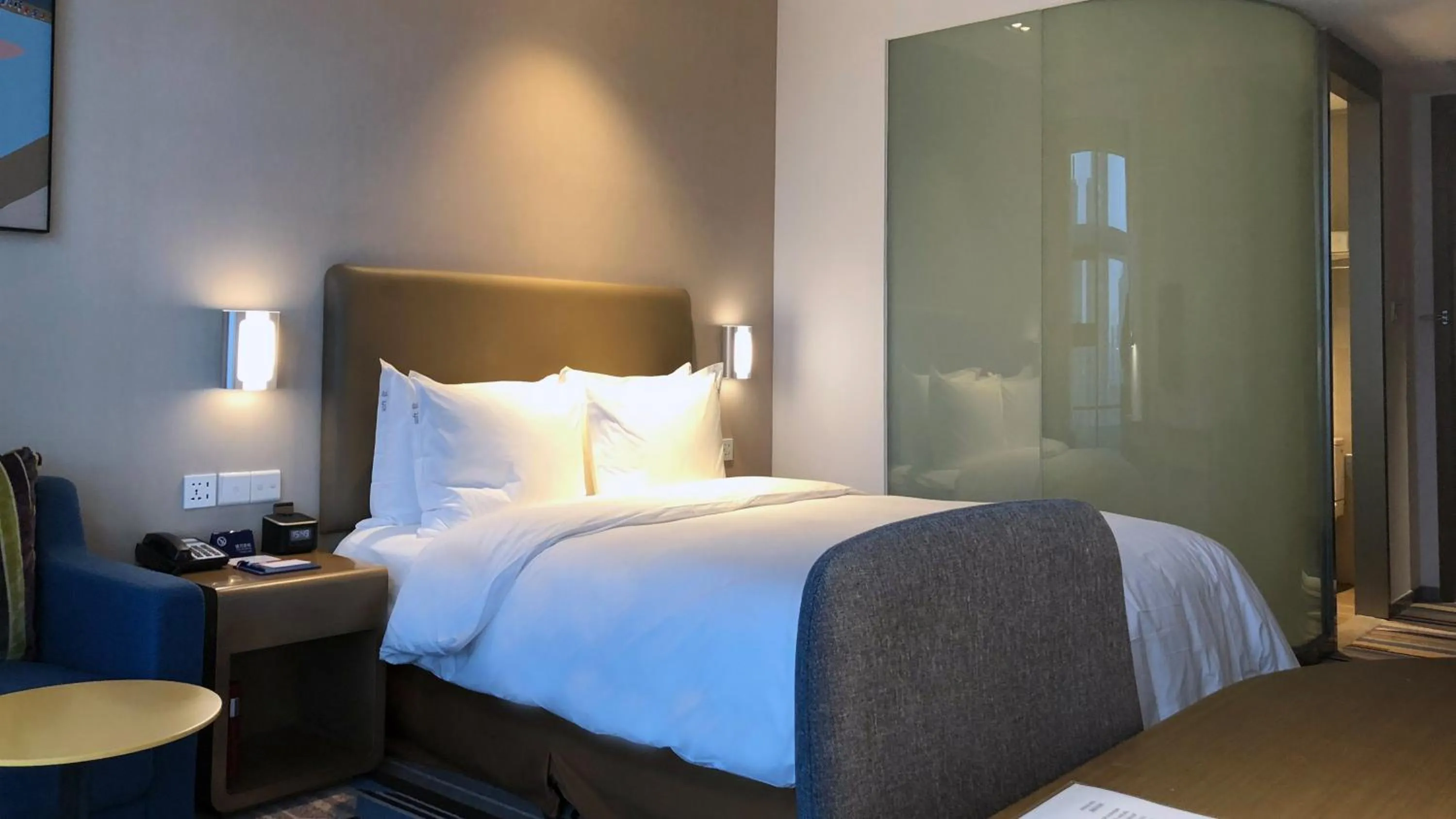 Photo of the whole room, Bed in Holiday Inn Express - Suzhou Industrial Park by IHG