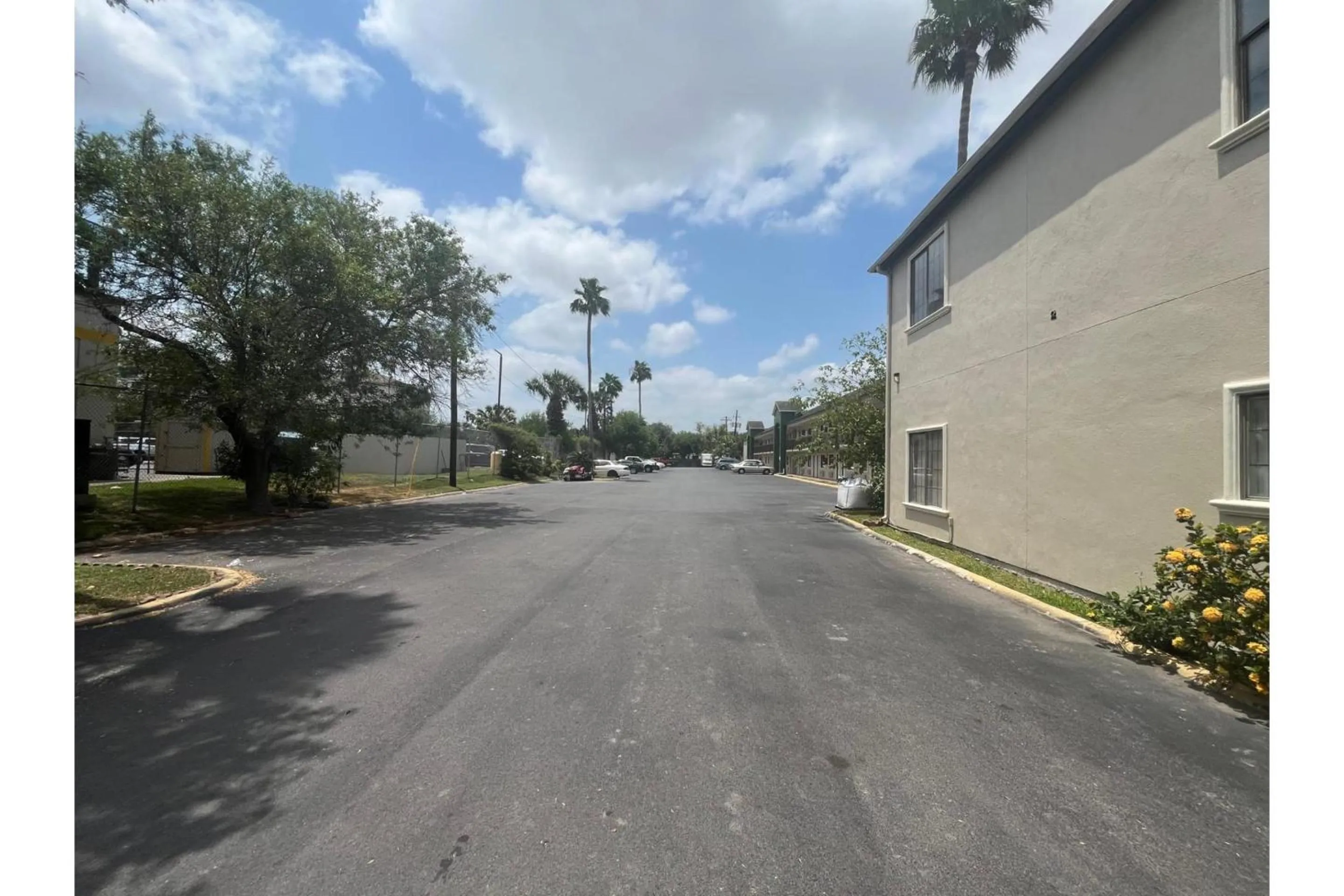Facade/entrance in La Posada Inn By OYO Brownsville
