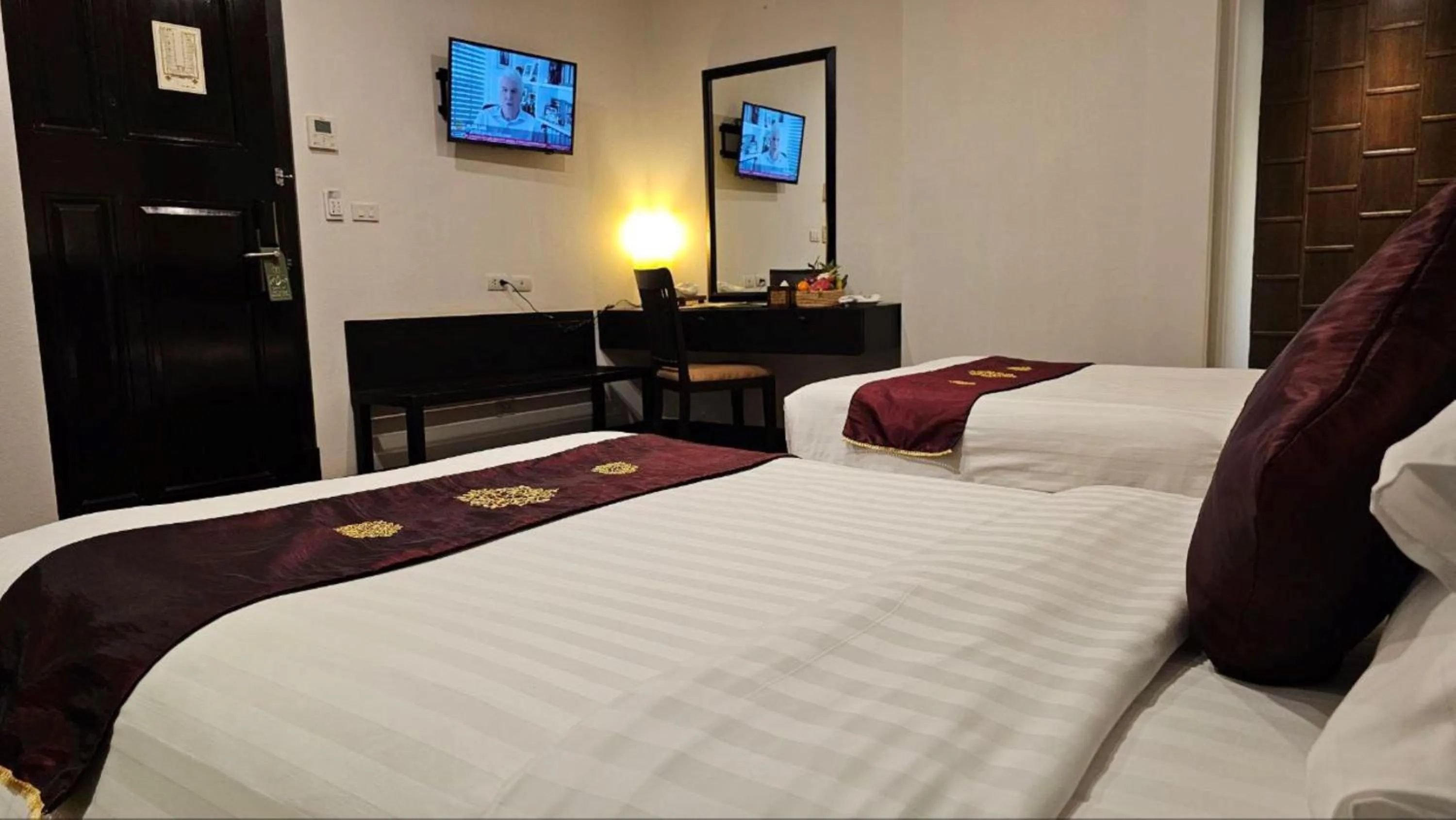 Bedroom, Bed in Tara Angkor Hotel