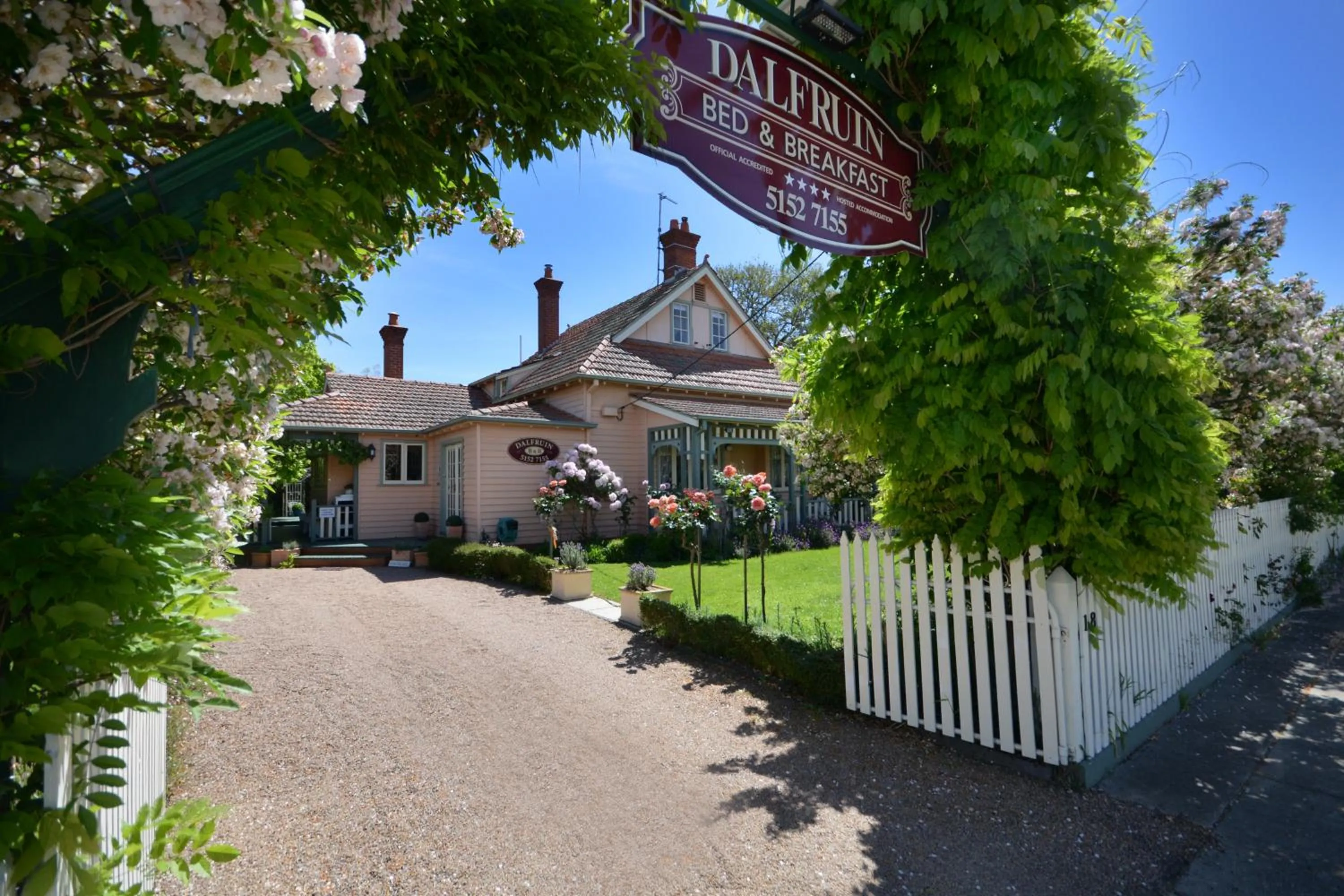 Spring in Dalfruin B&B