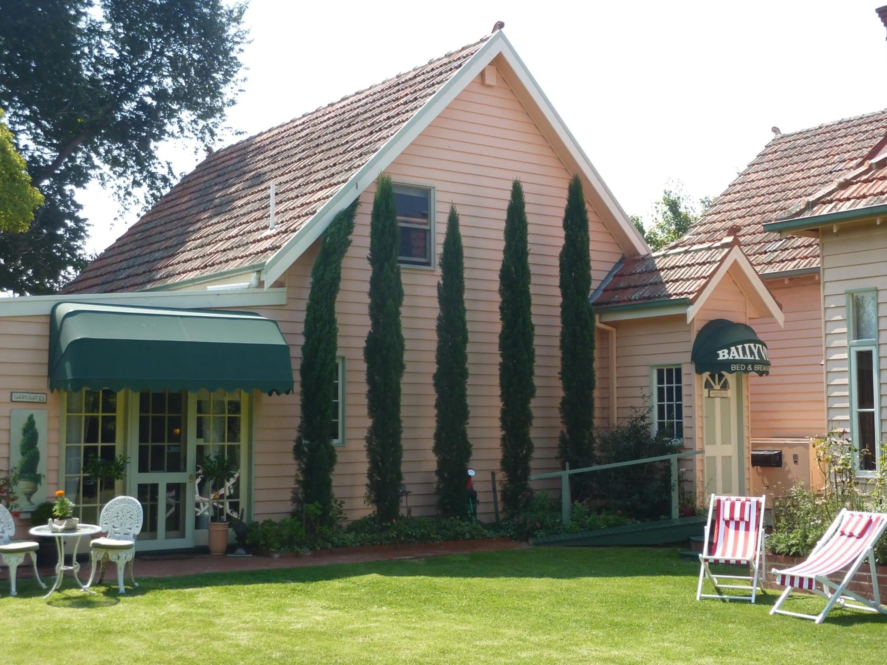 Garden in Dalfruin B&B