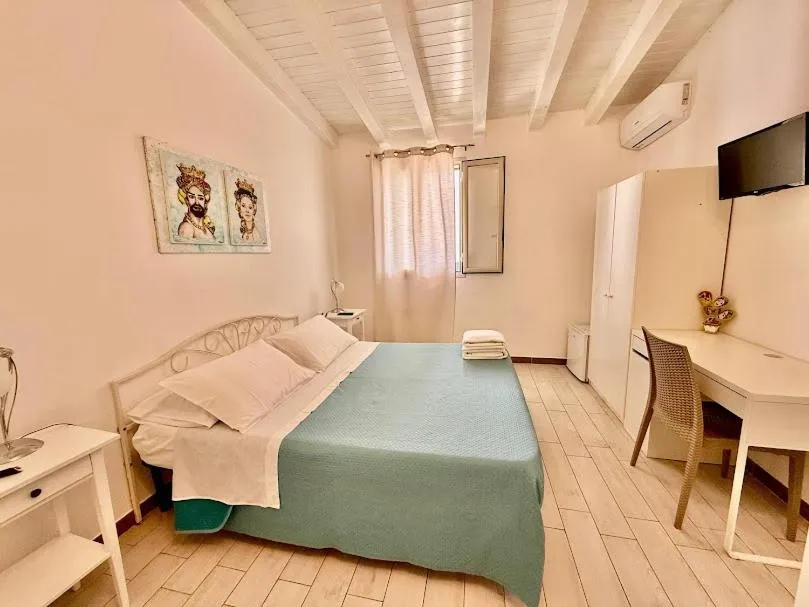 Bedroom, Bed in Villa Mattia