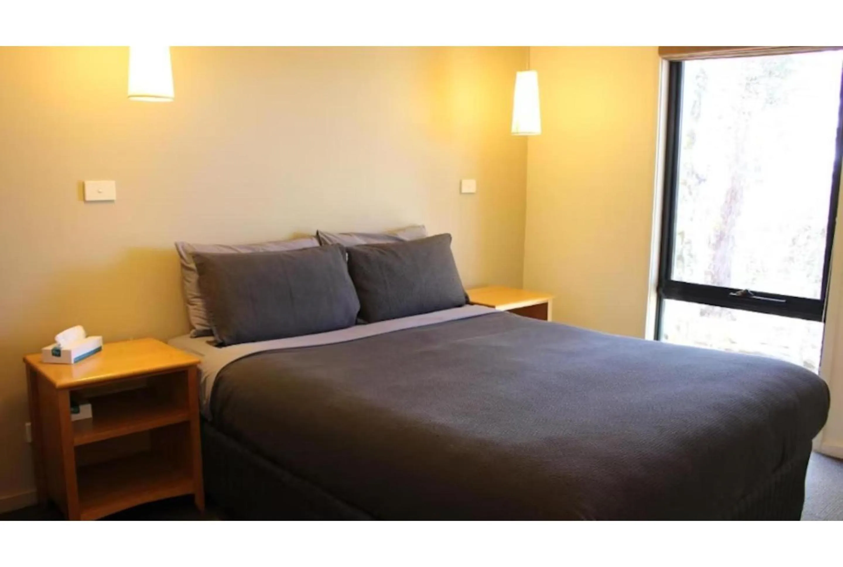 Bedroom, Bed in Discovery Parks - Cradle Mountain