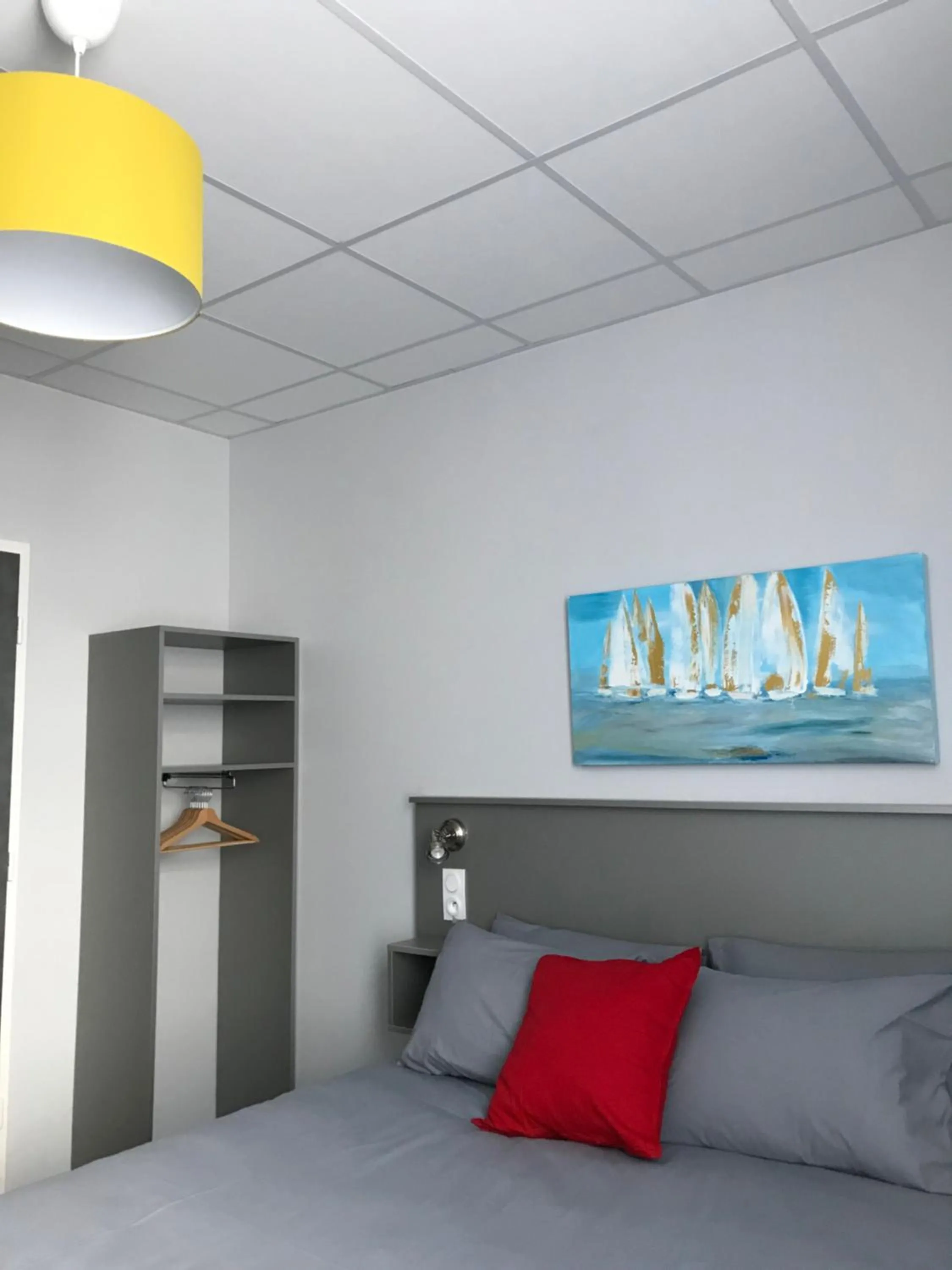 Bedroom, Bed in SmartAppart Saint Nazaire