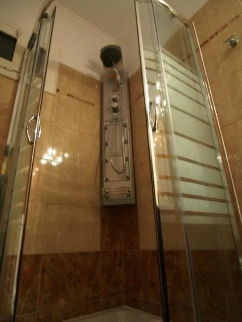 Bathroom in Pozar Salt Cave Hotel Spa