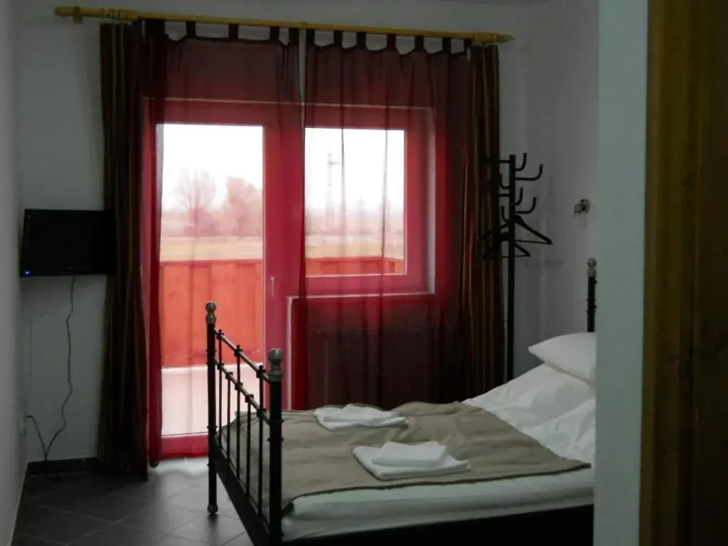 Double Room with Balcony in Kisdunapart 510 Double Room with Balcony in Kisdunapart 510