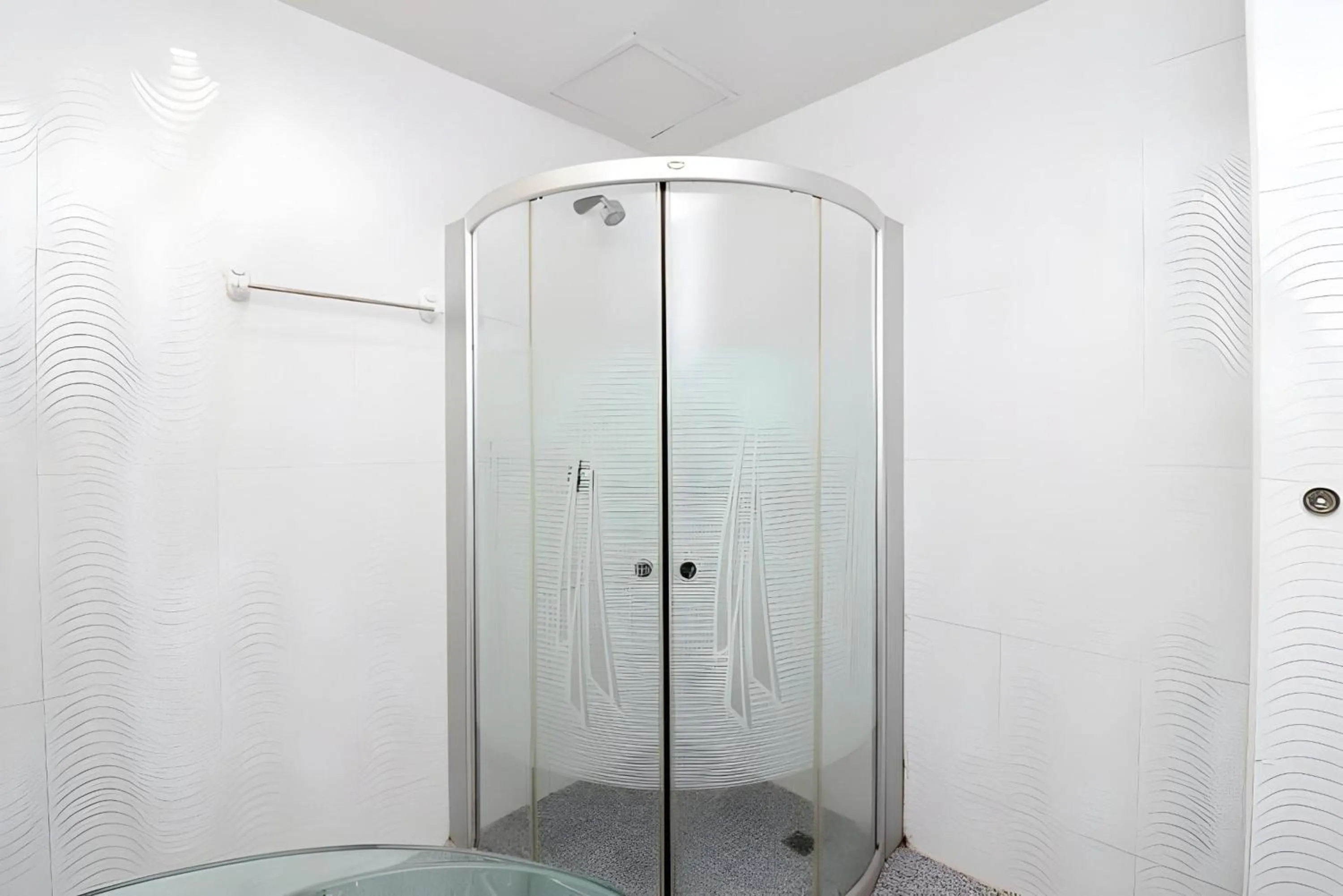 Bathroom in Diamond Residence Silom