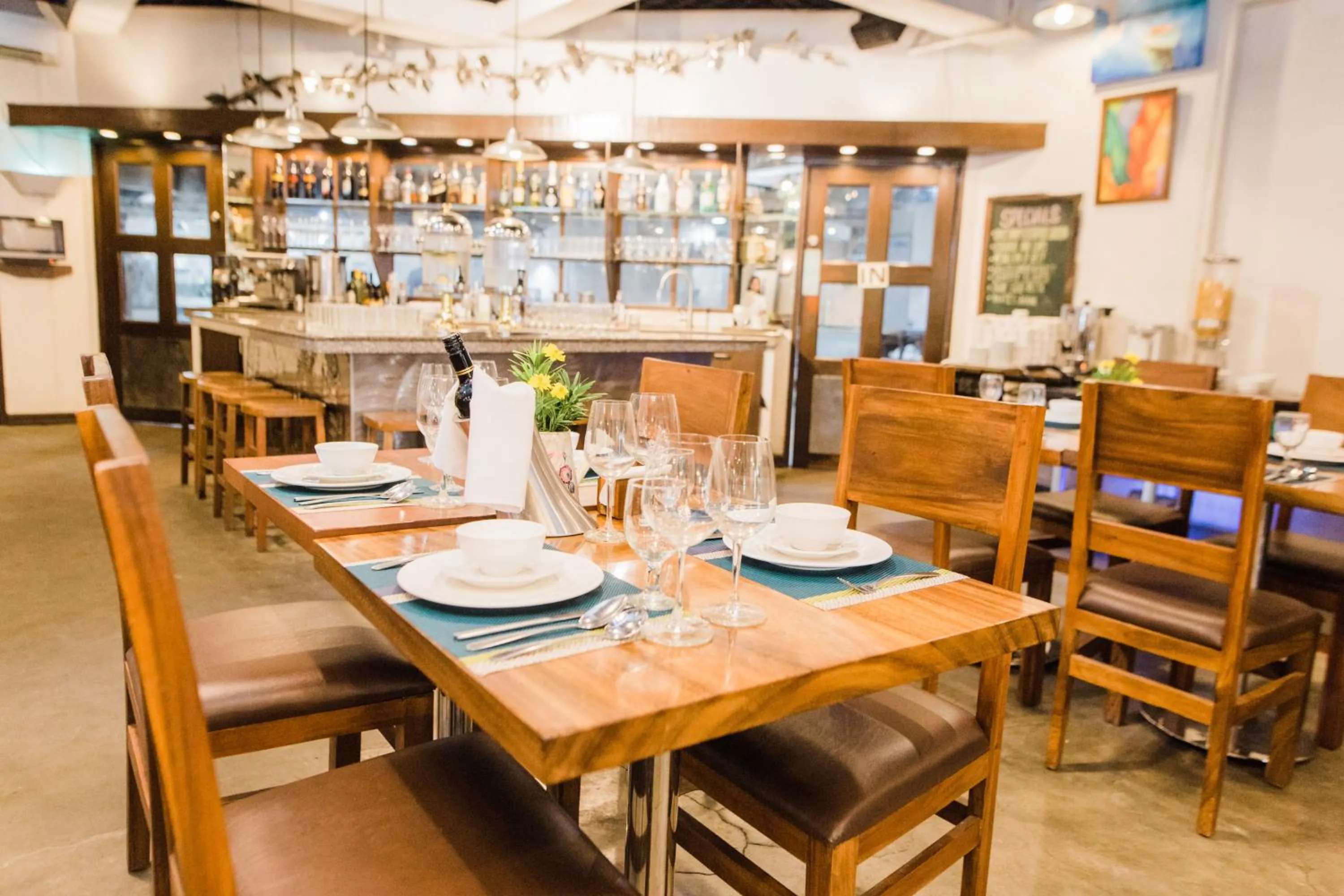 Restaurant/places to eat in Nature's Village Resort