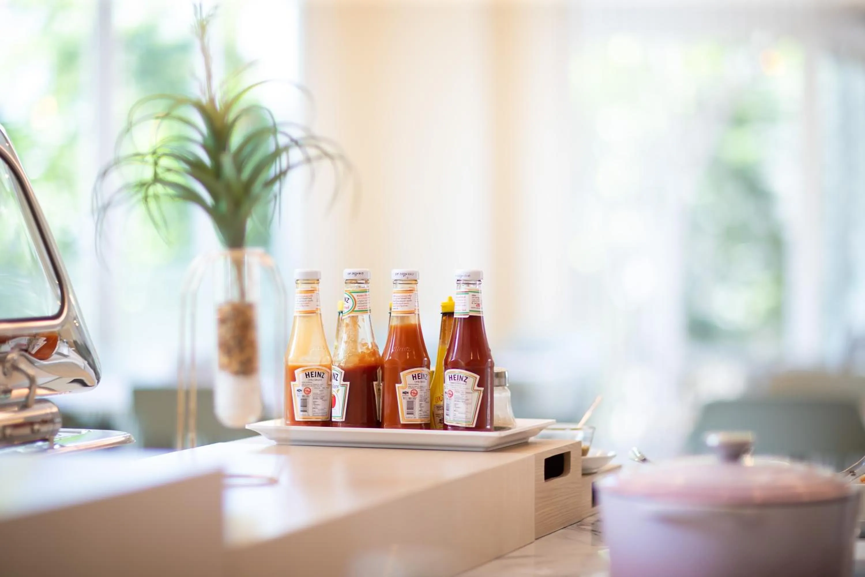 Food and drinks in Phavina Grand Boutique