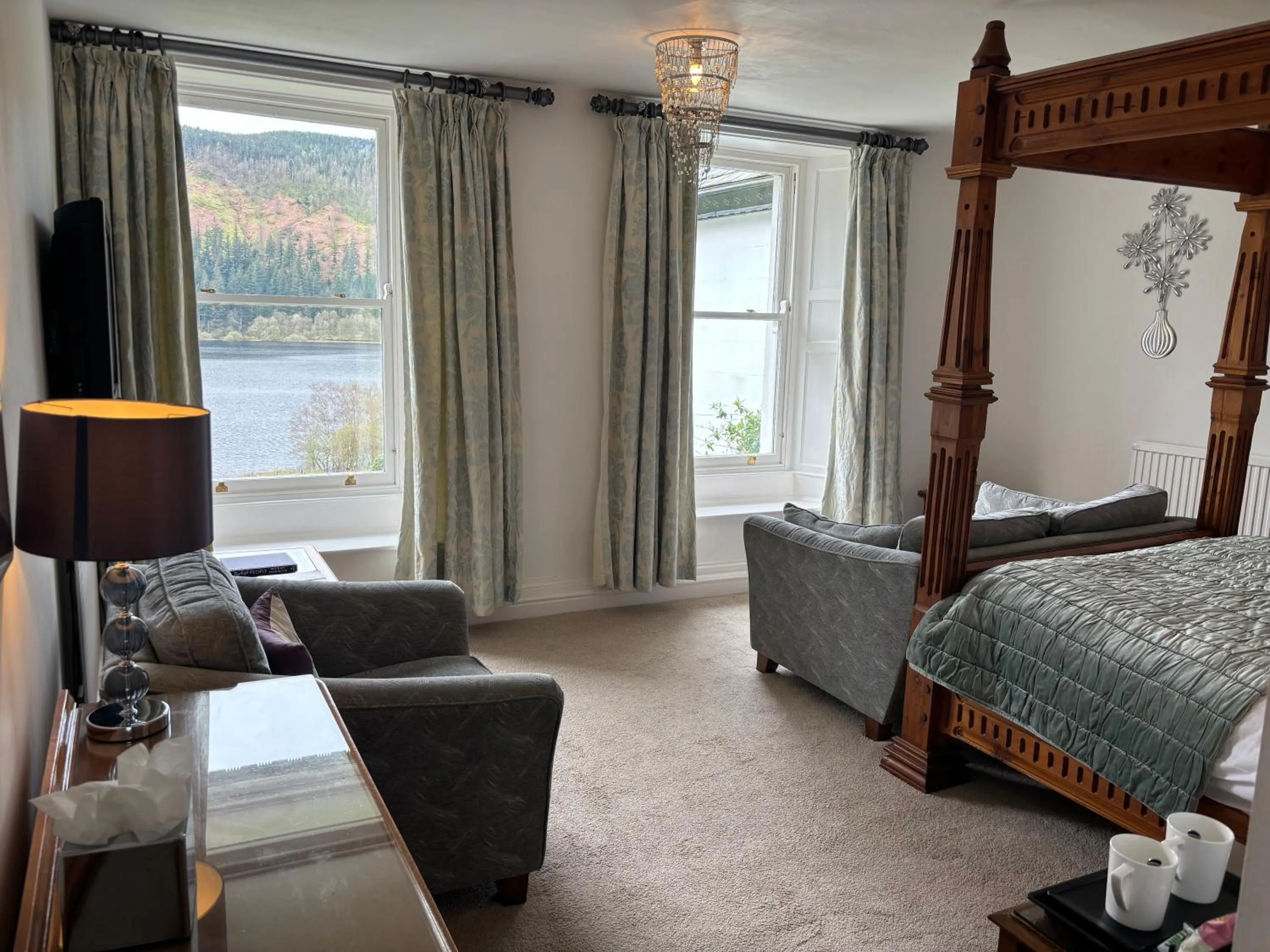 Bed in Dale Head Hall Lakeside Hotel