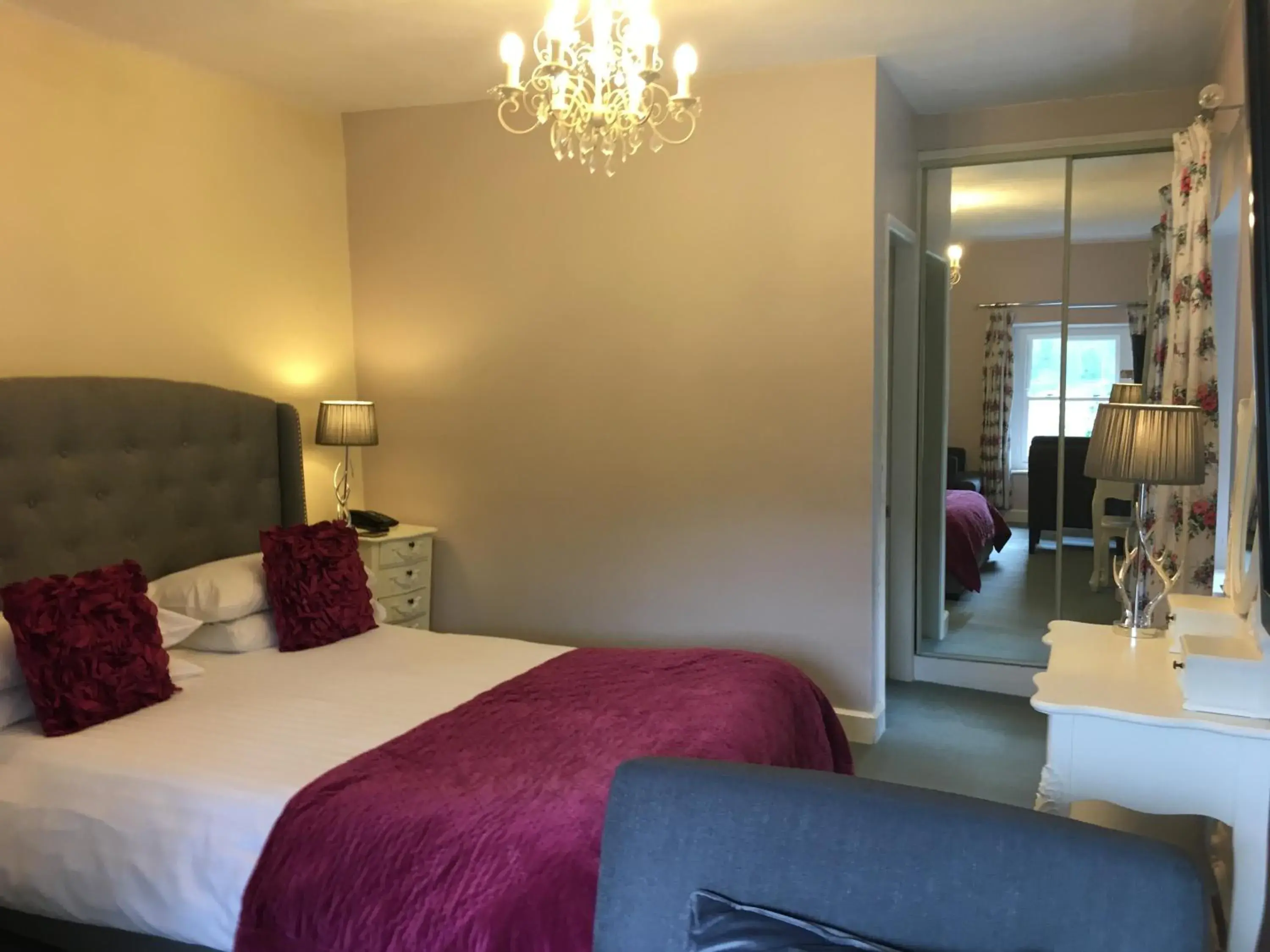 Classic Double Room with Lake view in Dale Head Hall Lakeside Hotel Classic Double Room with Lake view in Dale Head Hall Lakeside Hotel